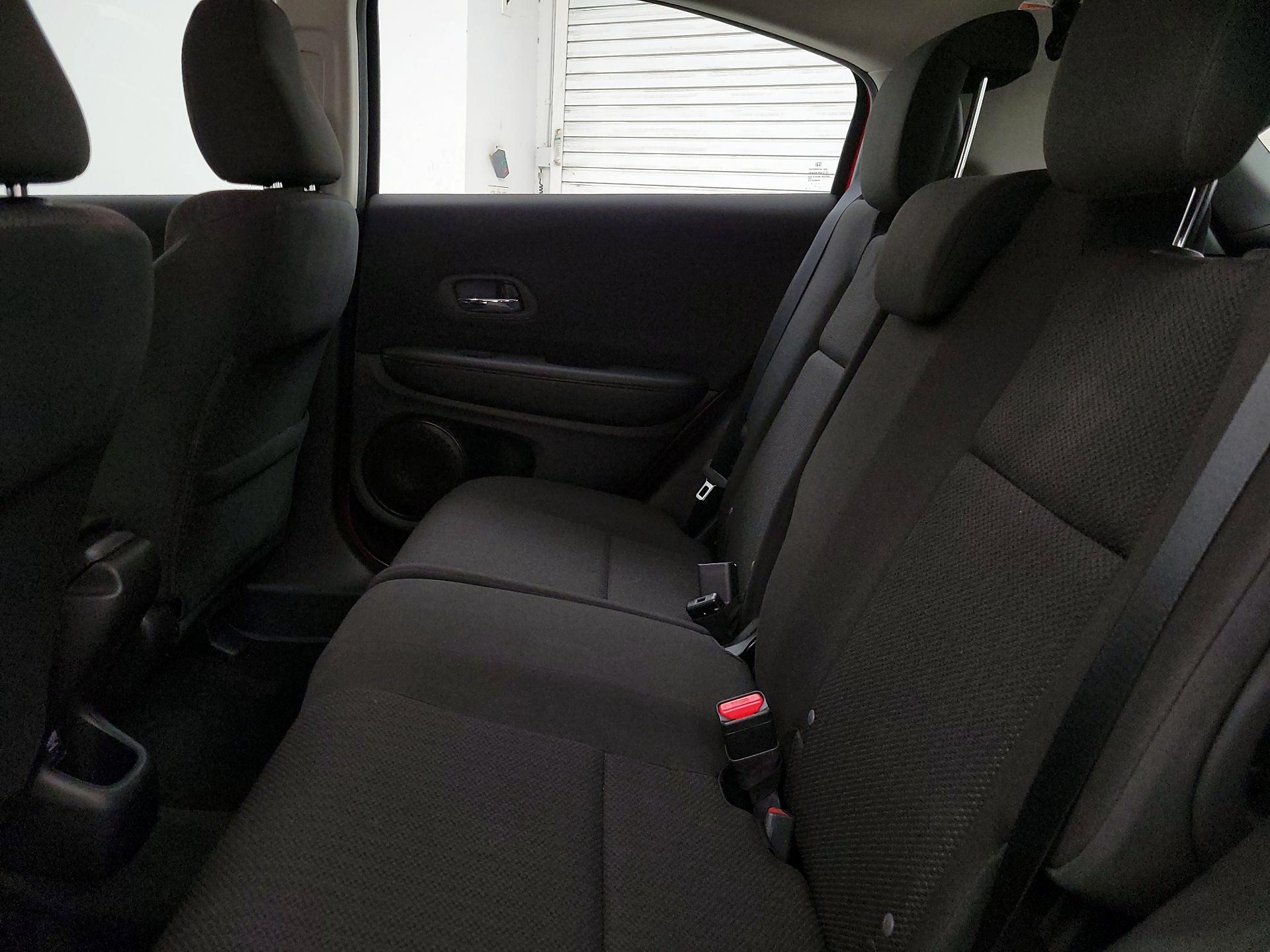Thumbnail: 2016 Honda HR-V - 19