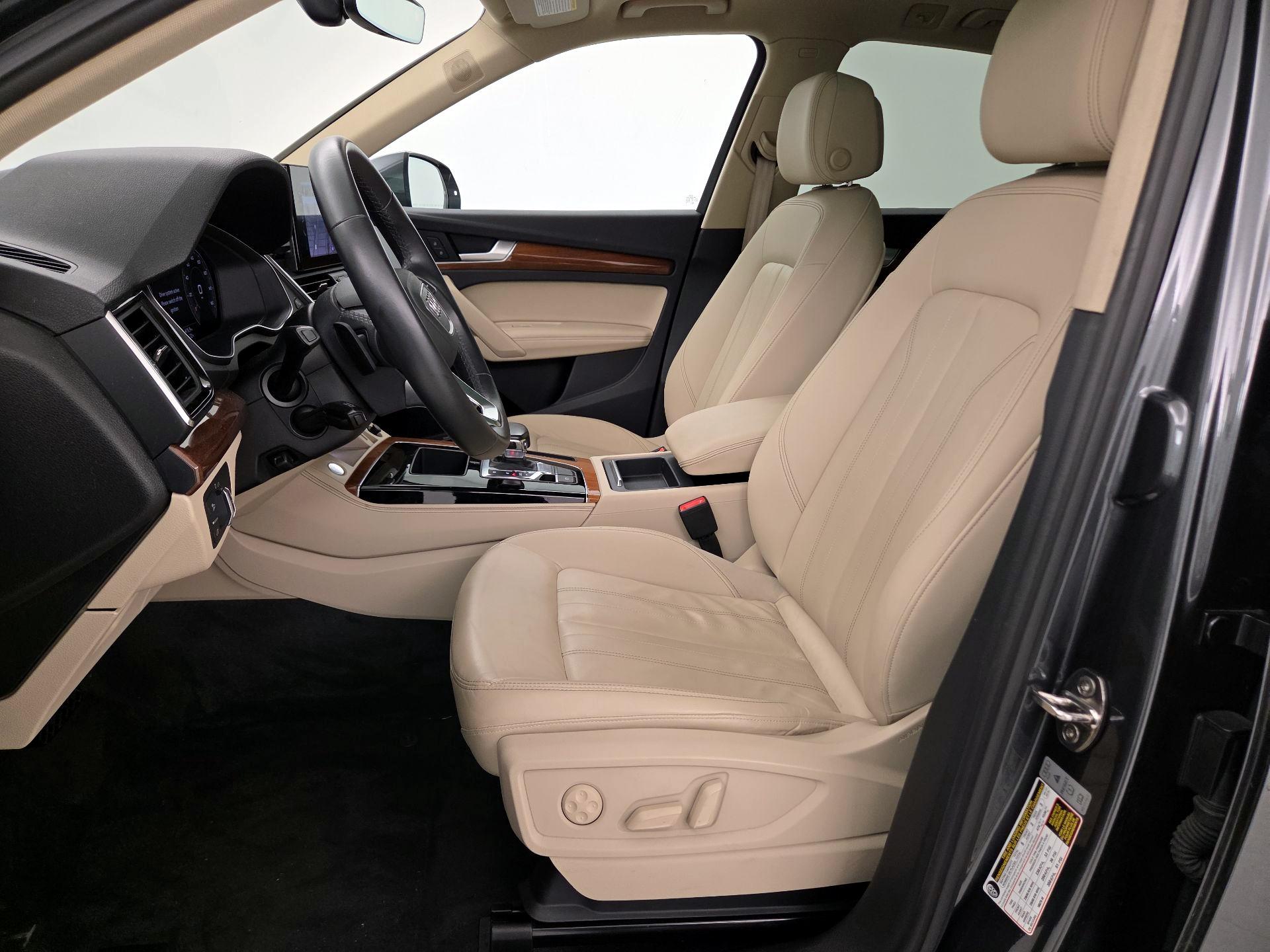 Thumbnail: 2022 Audi Q5 - 11