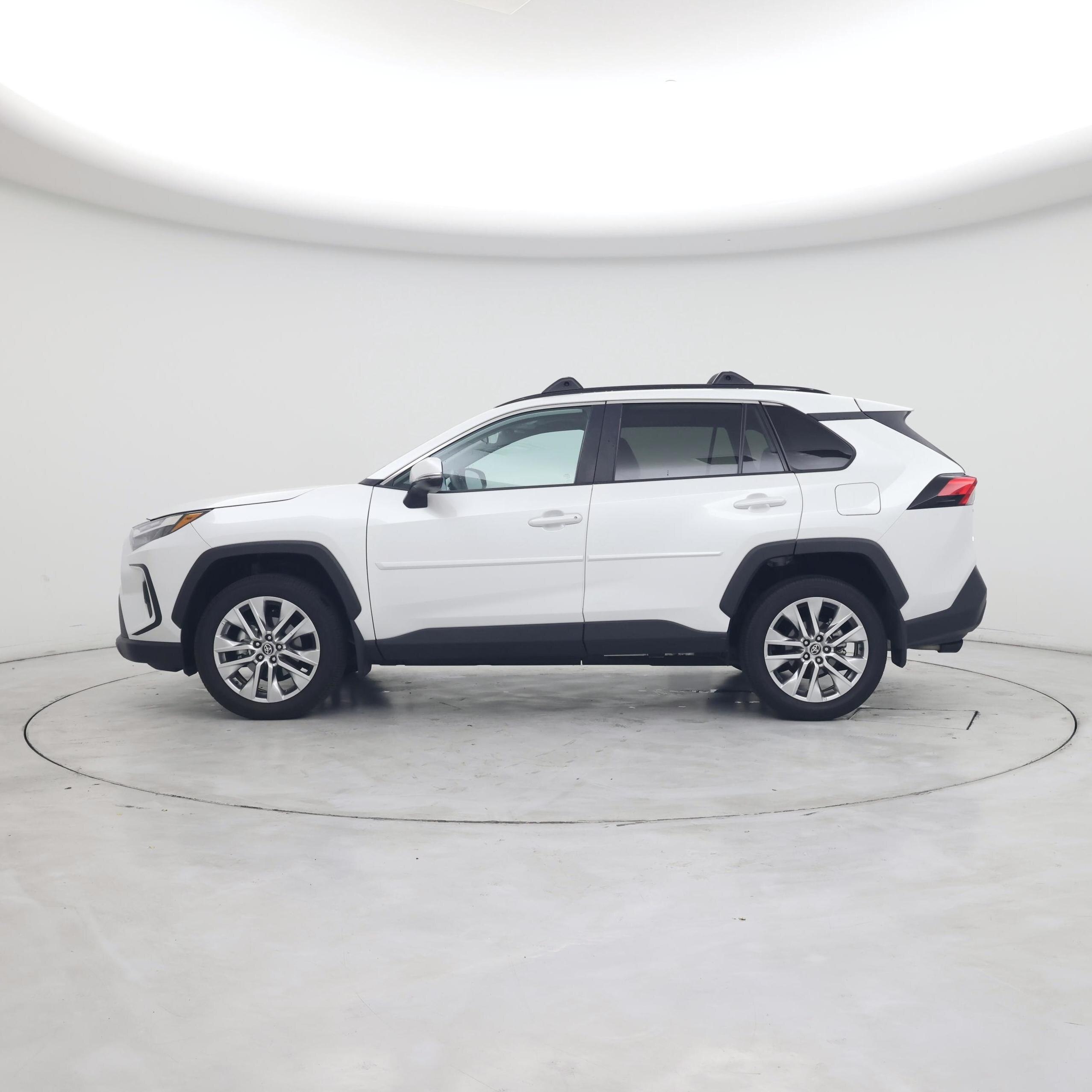 Thumbnail: 2024 Toyota RAV4 - 3