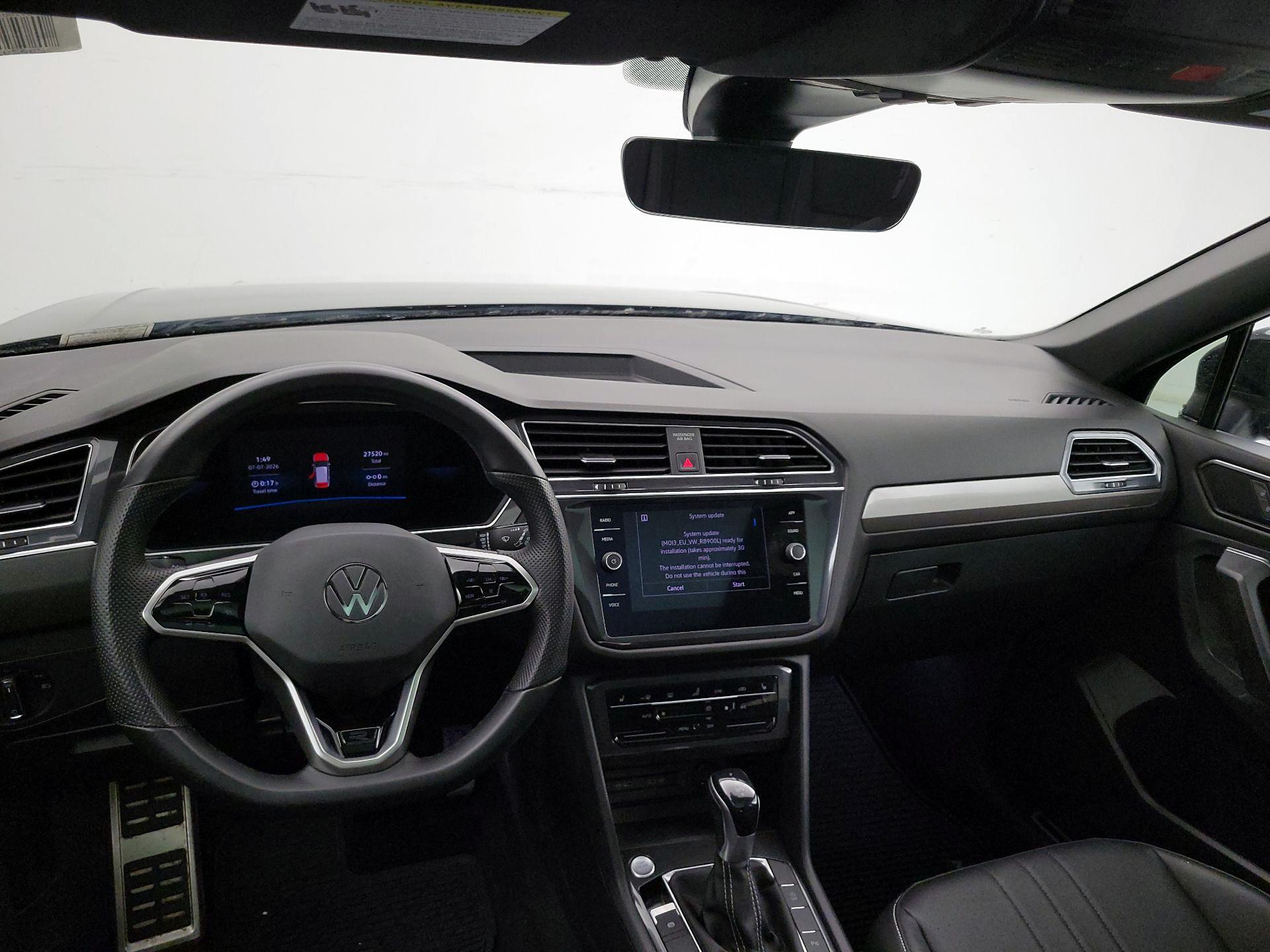 Thumbnail: 2022 Volkswagen Tiguan - 9