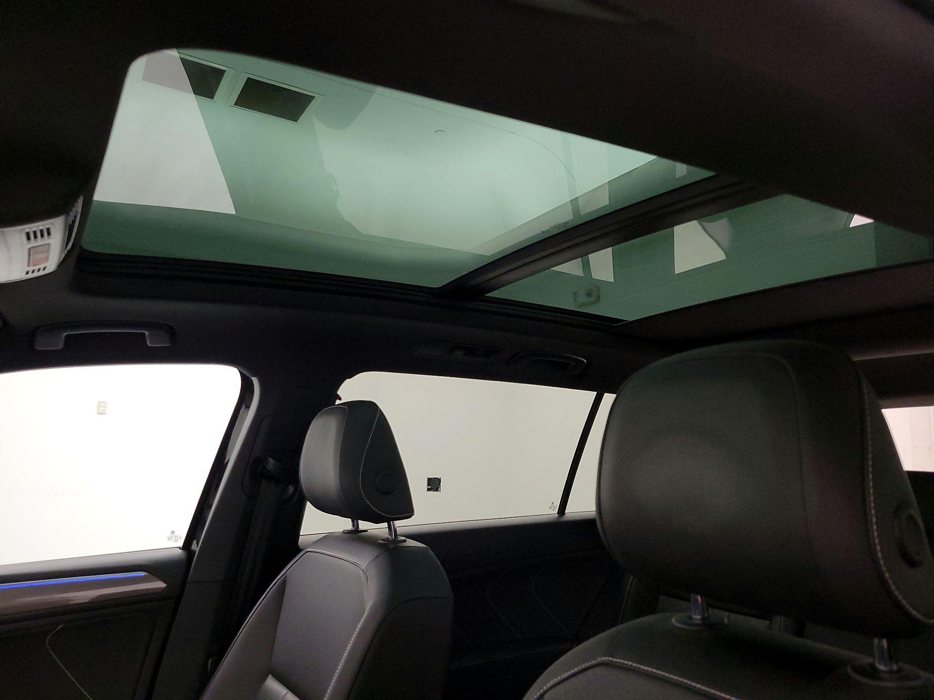 Thumbnail: 2022 Volkswagen Tiguan - 19