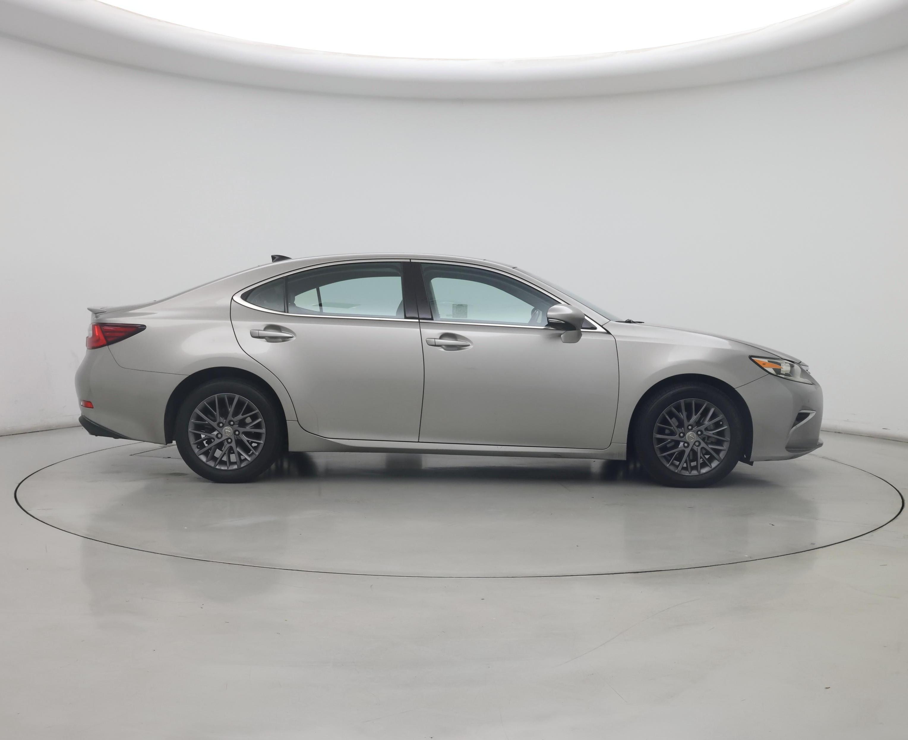 Thumbnail: 2018 Lexus ES - 7