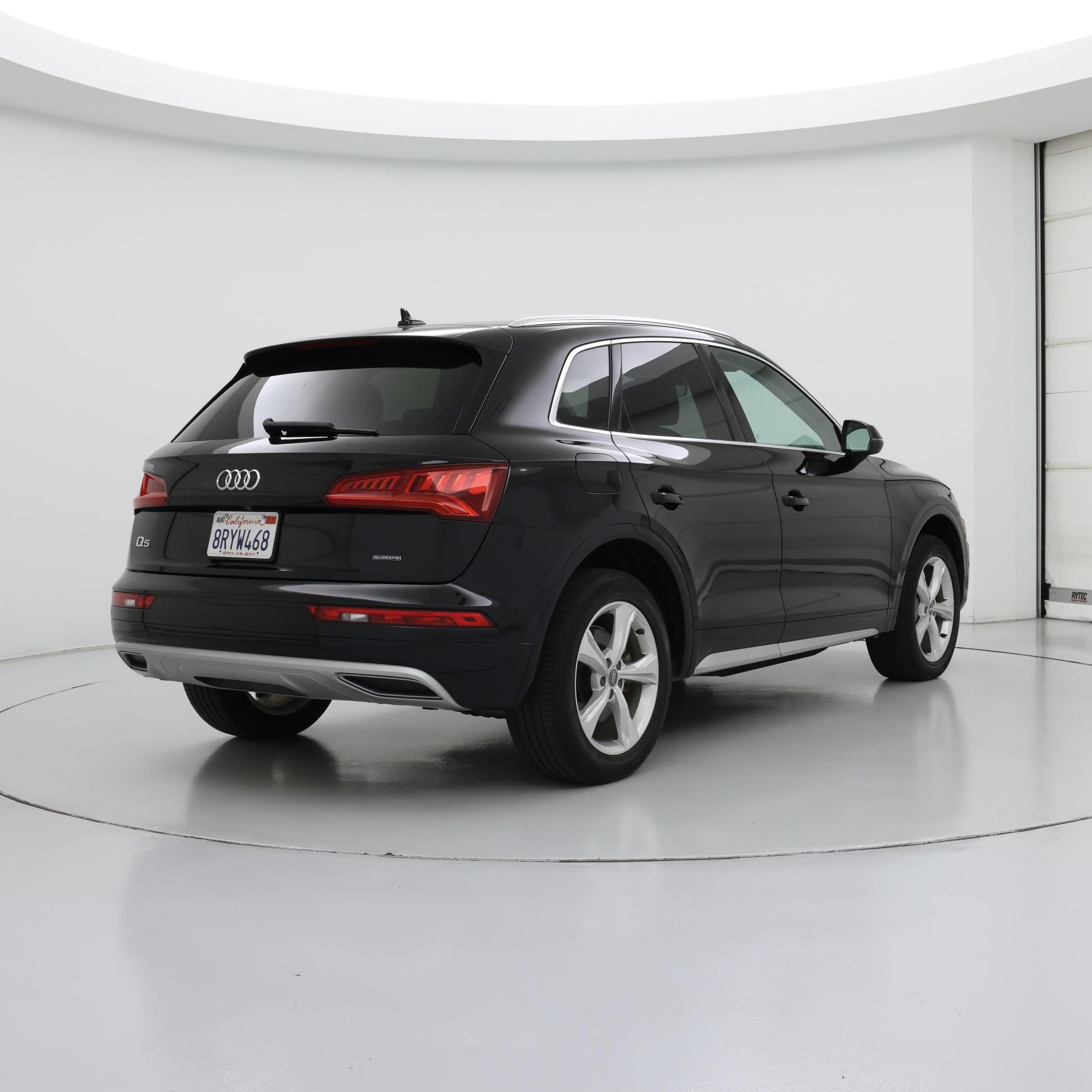 Thumbnail: 2020 Audi Q5 - 8