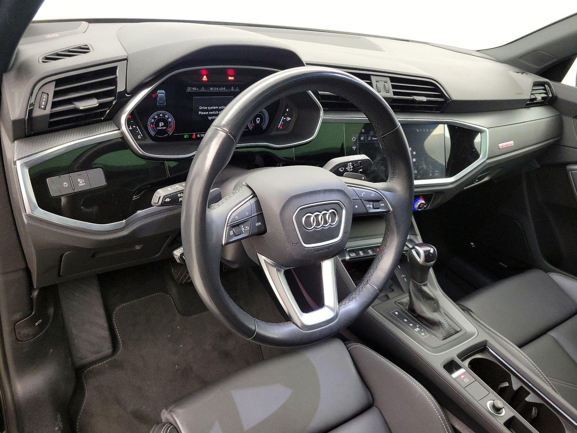 Thumbnail: 2024 Audi Q3 - 9