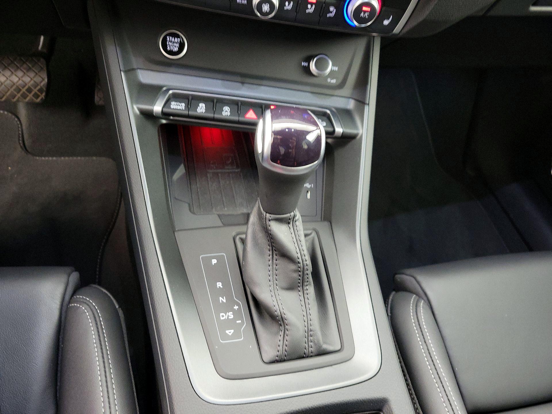 Thumbnail: 2024 Audi Q3 - 18