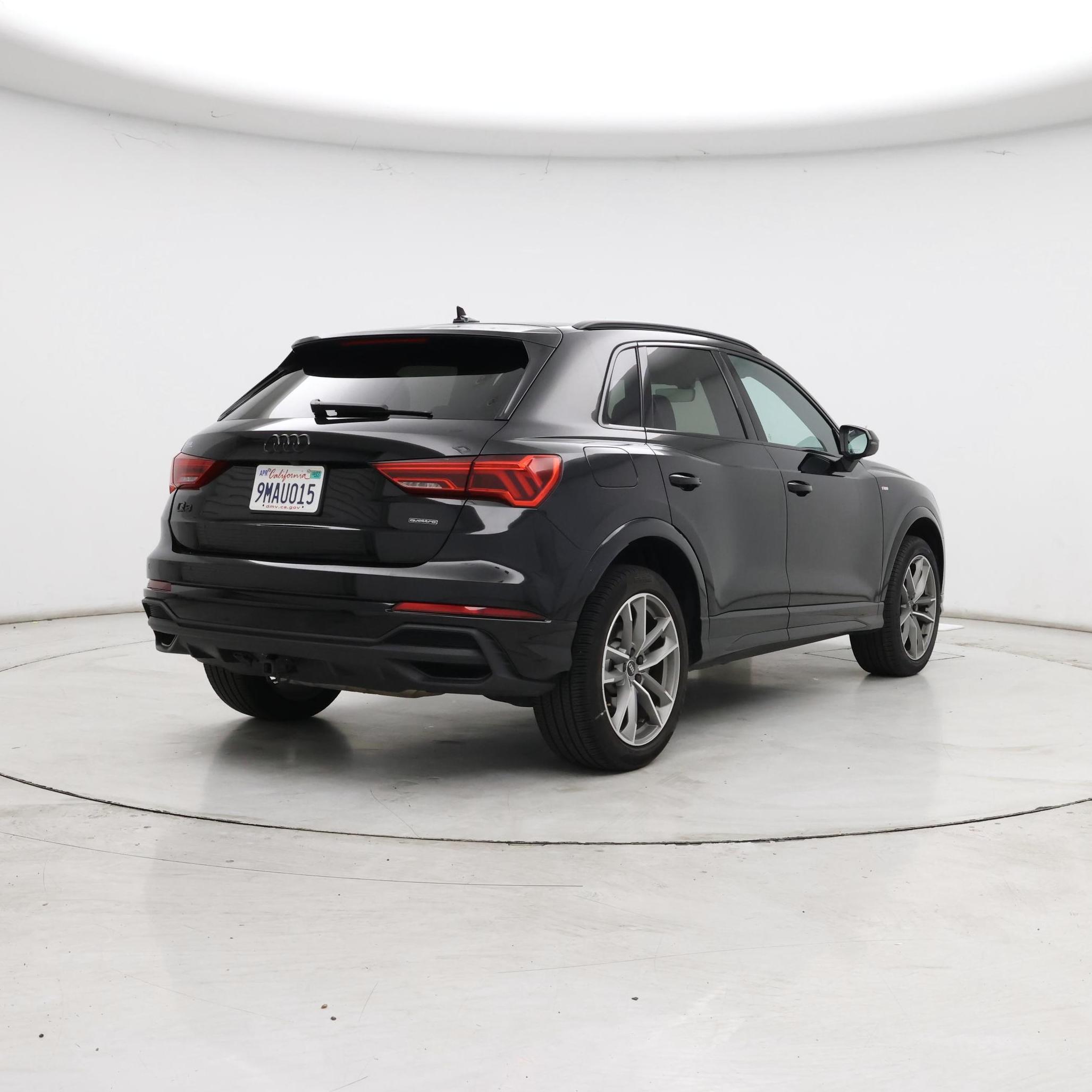 Thumbnail: 2024 Audi Q3 - 8