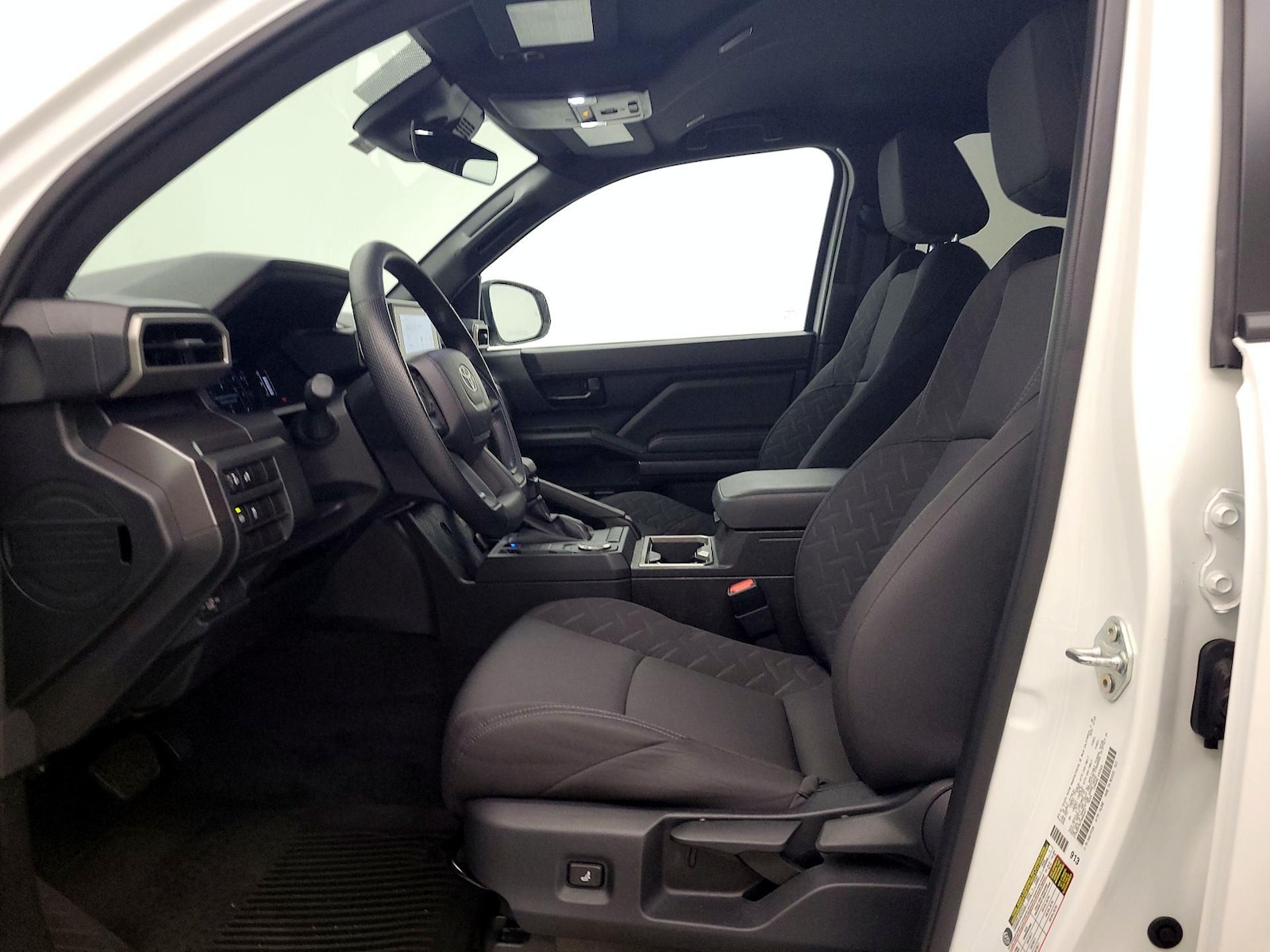 2026 Toyota Tacoma SR5 - Photo 12