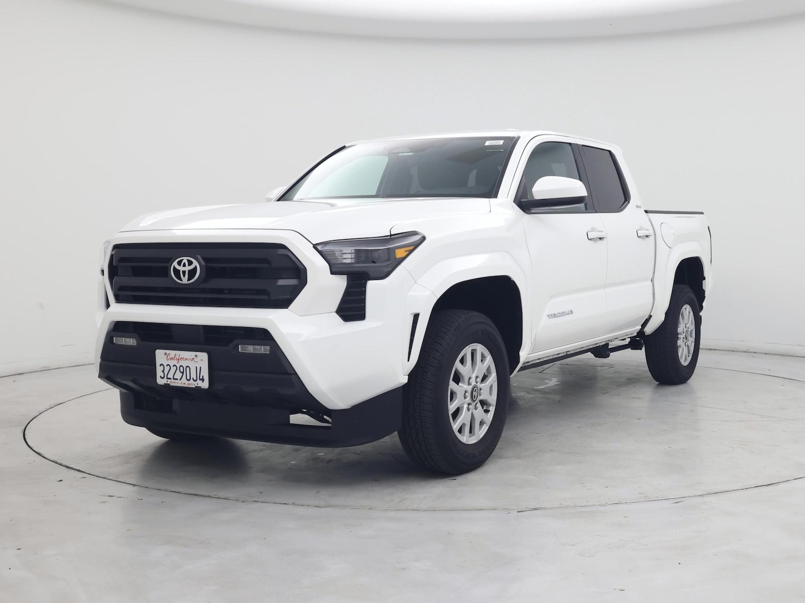 2026 Toyota Tacoma SR5 - Photo 5