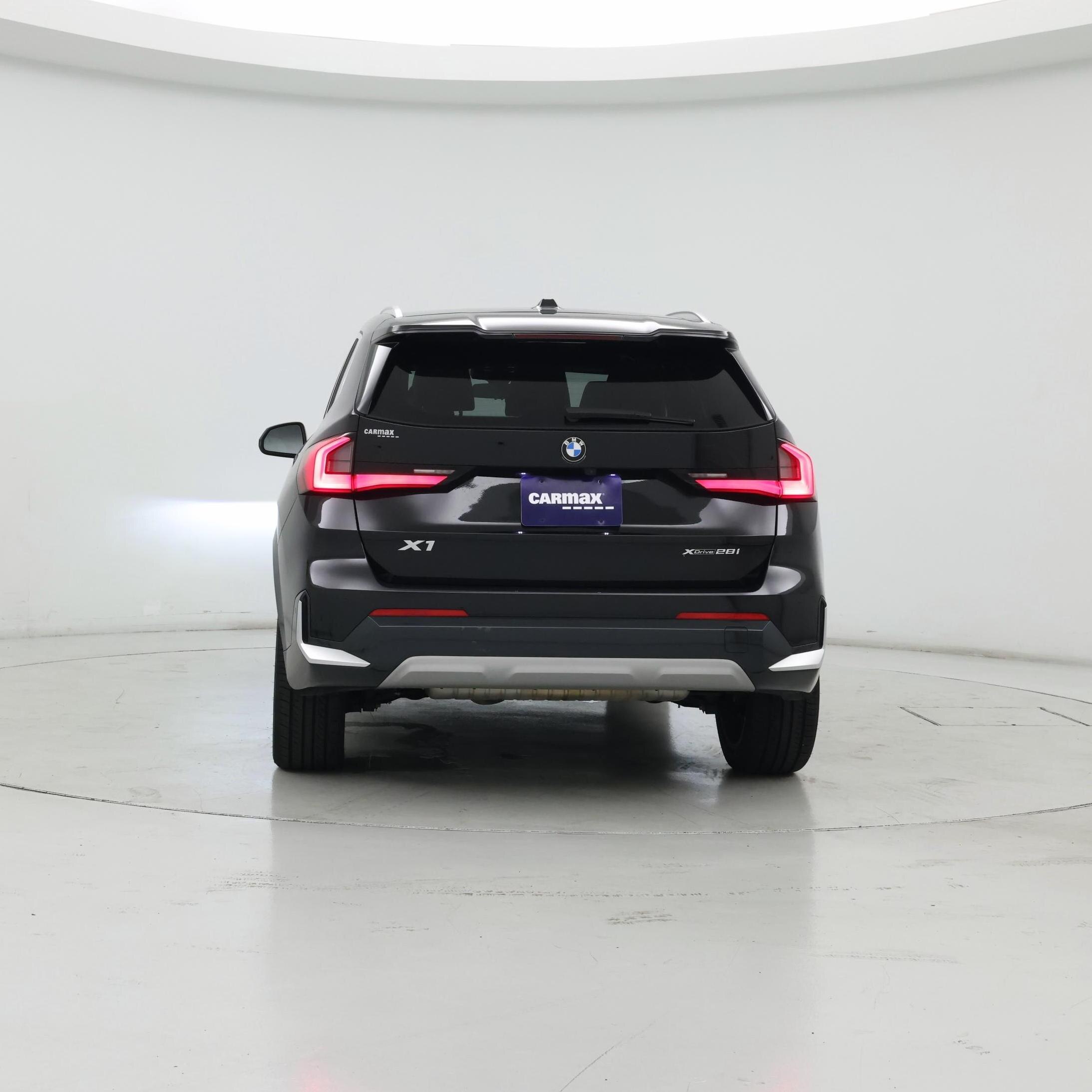 Thumbnail: 2023 BMW X1 - 6