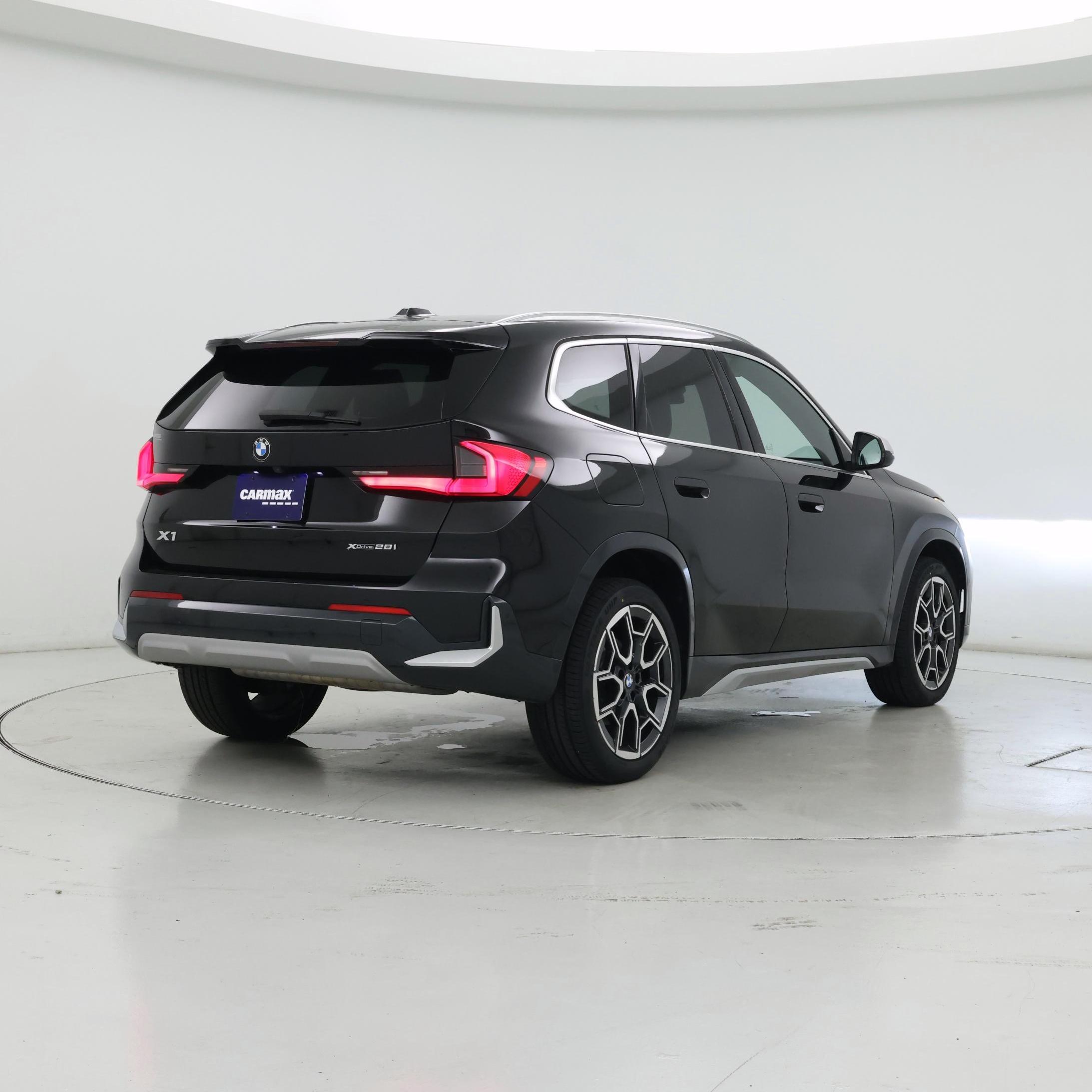 Thumbnail: 2023 BMW X1 - 8