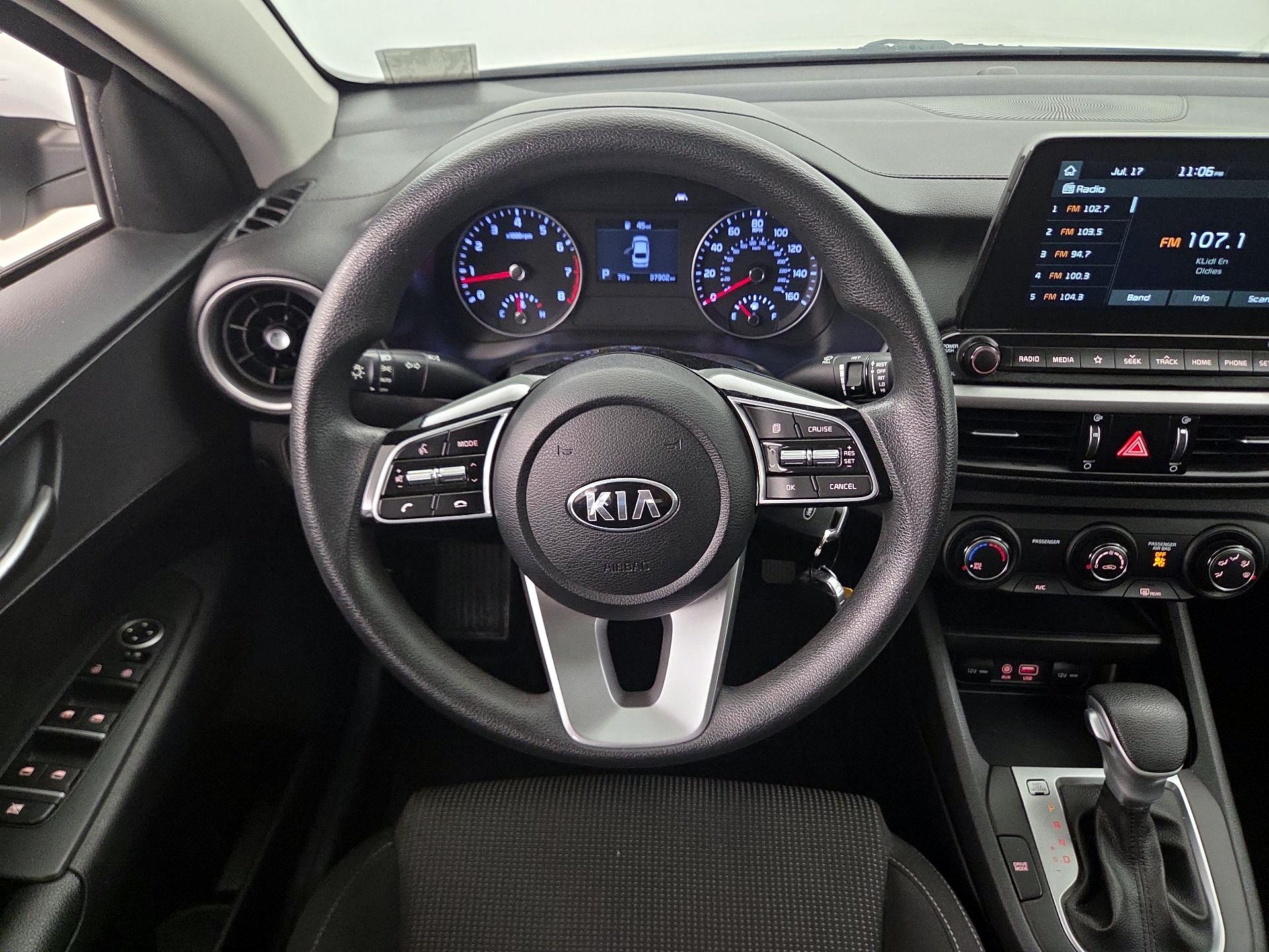 Thumbnail: 2021 Kia Forte - 10