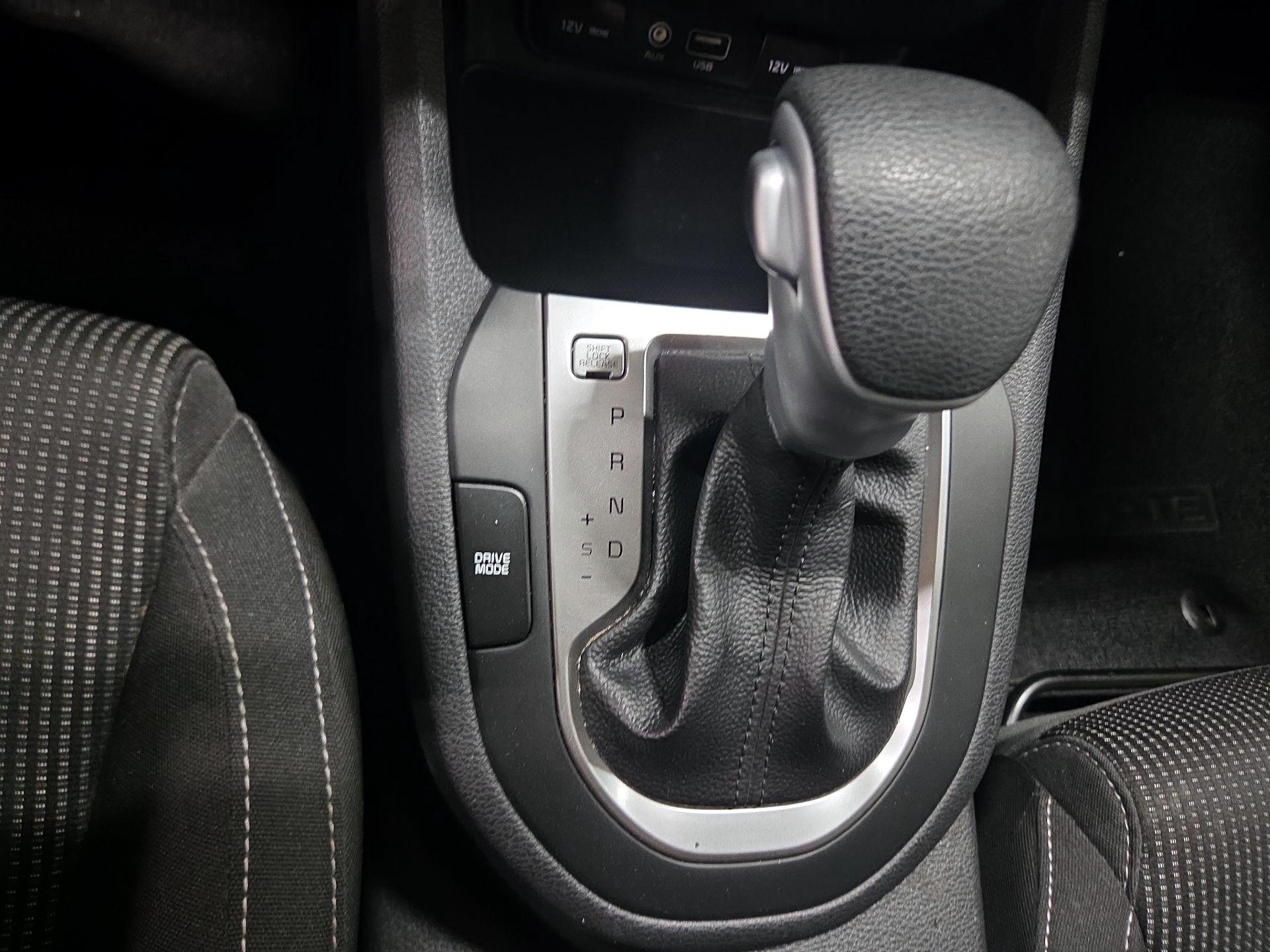 Thumbnail: 2021 Kia Forte - 16