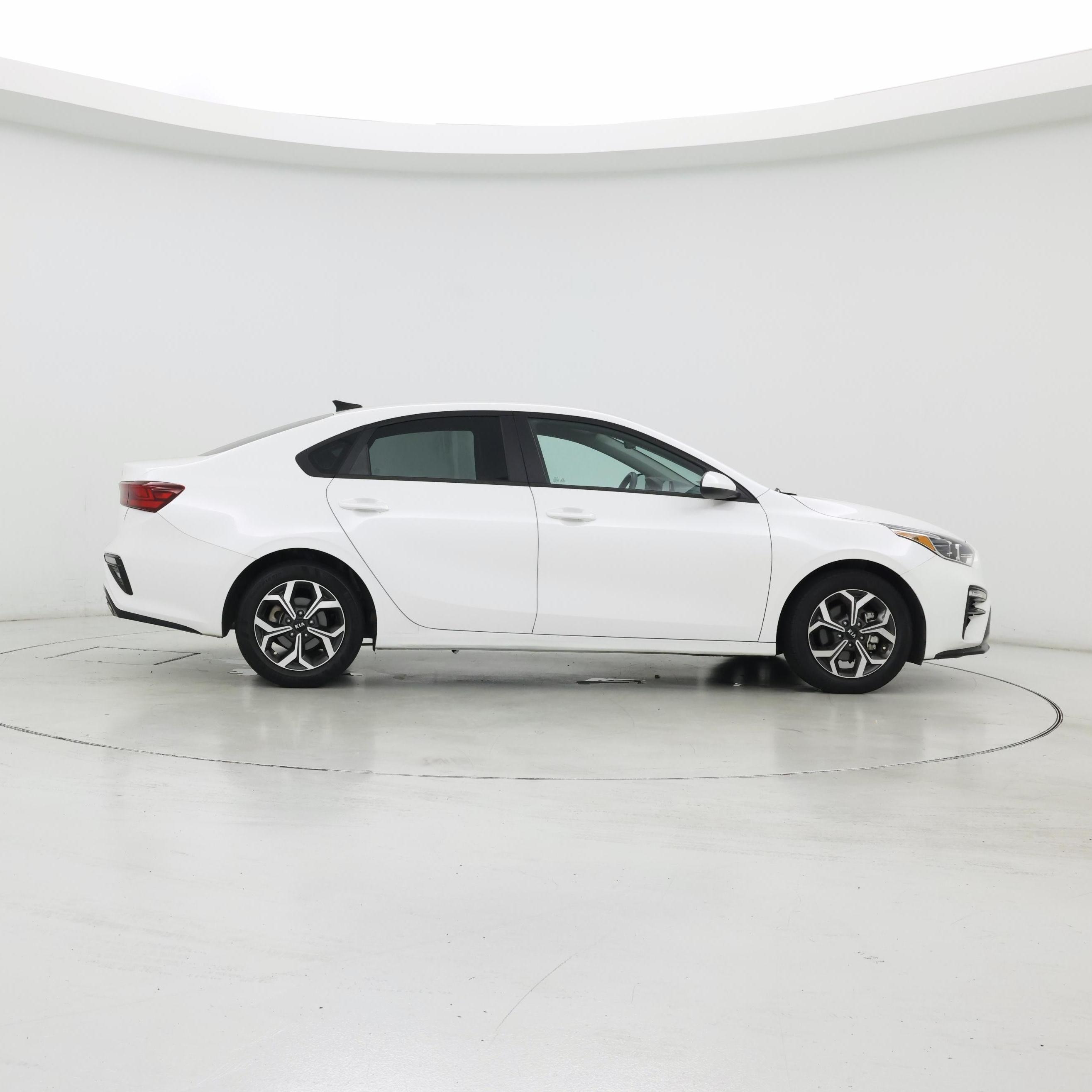 Thumbnail: 2021 Kia Forte - 7