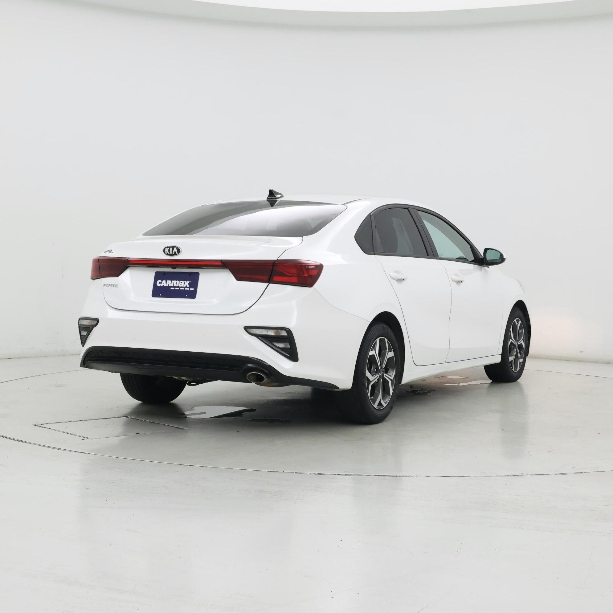 Thumbnail: 2021 Kia Forte - 8