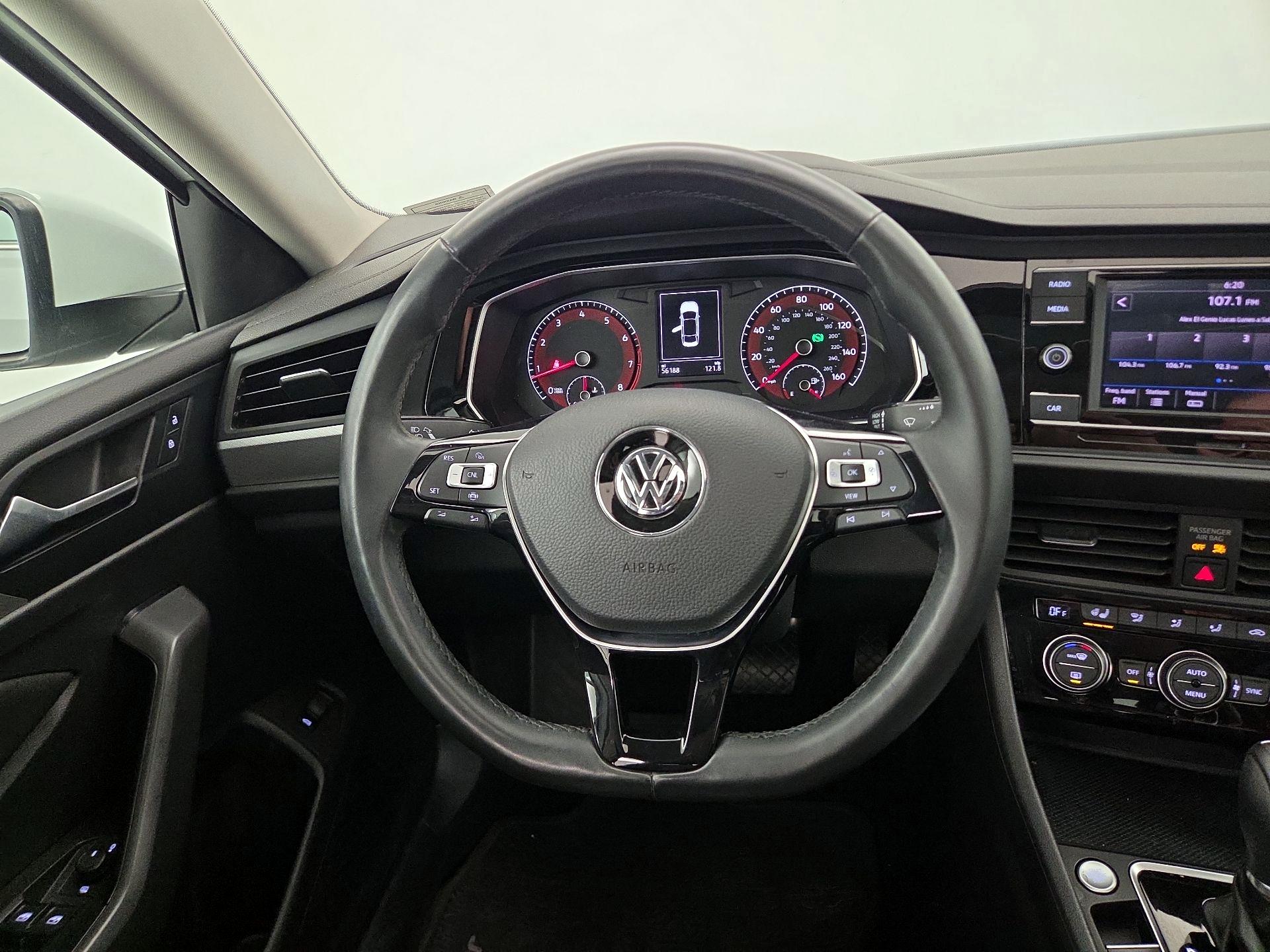 Thumbnail: 2019 Volkswagen Jetta - 10