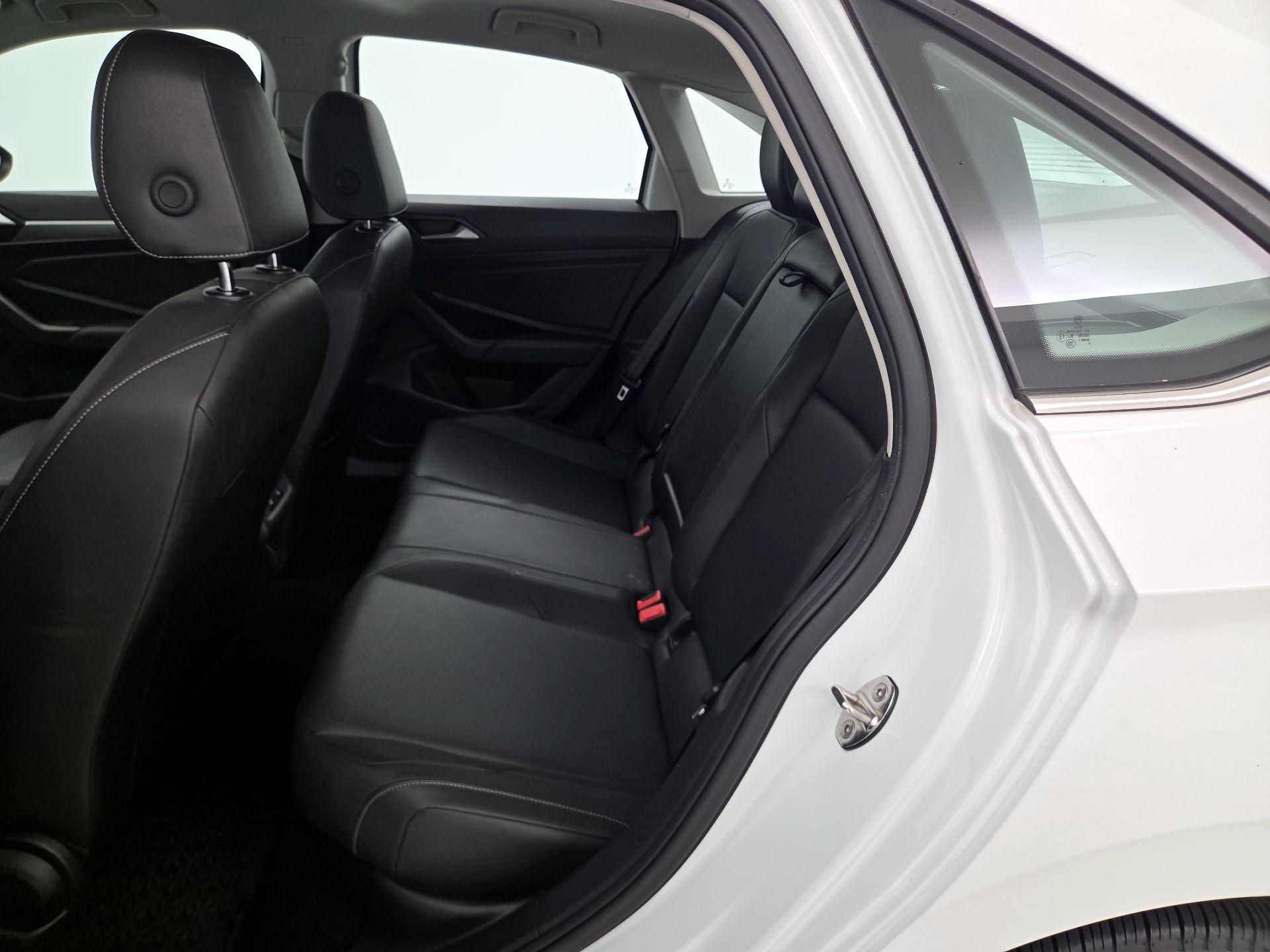 Thumbnail: 2019 Volkswagen Jetta - 20