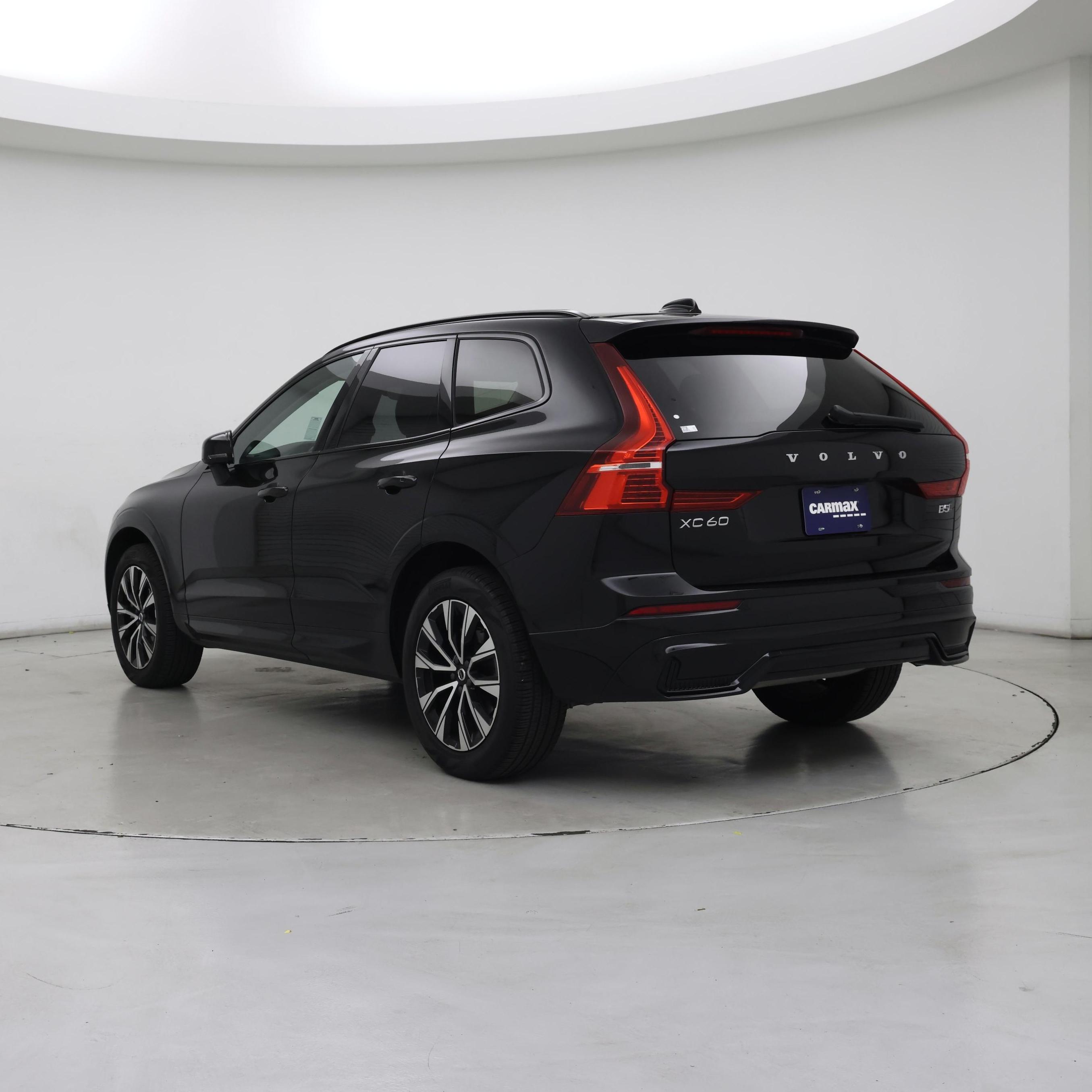 Thumbnail: 2025 Volvo XC60 - 2