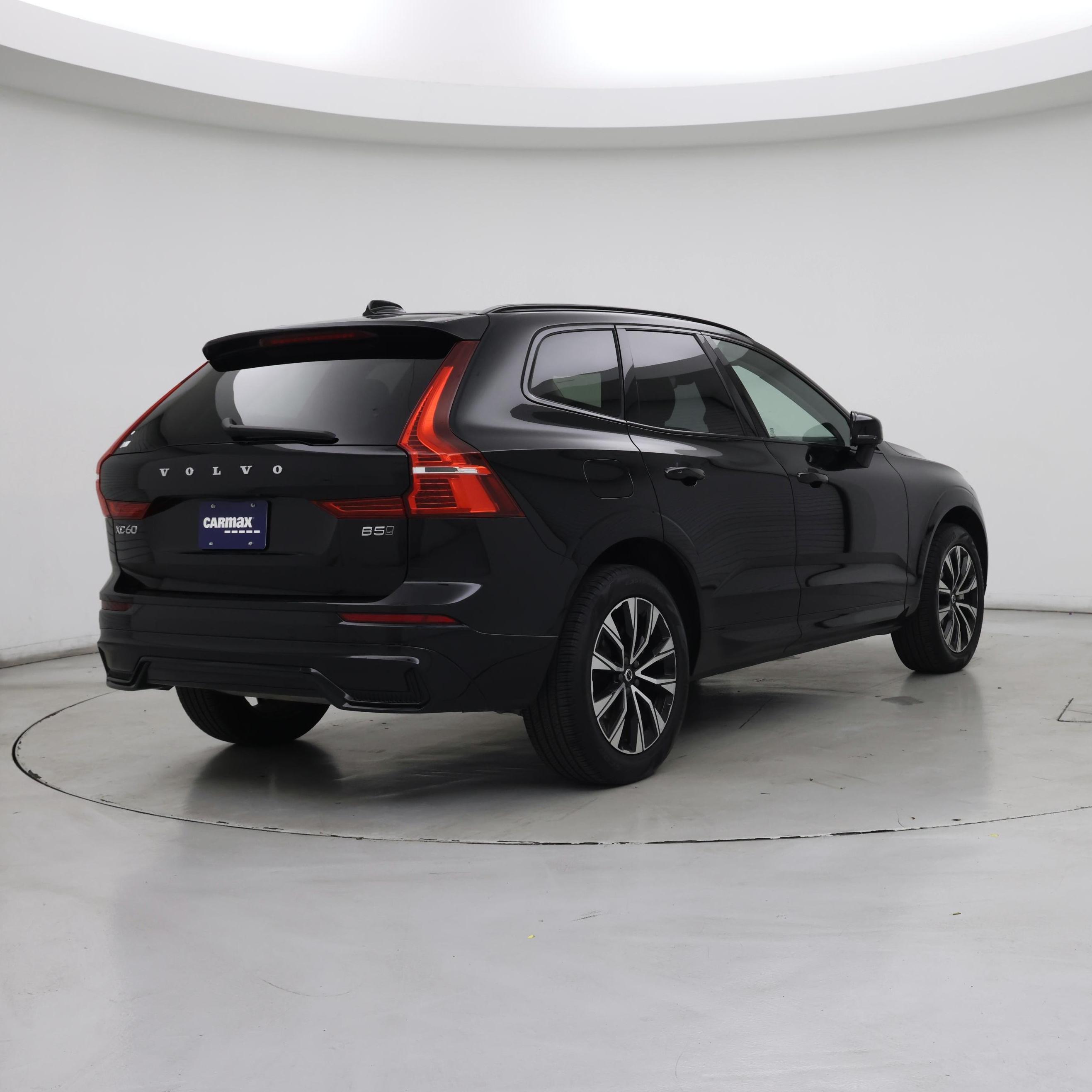 Thumbnail: 2025 Volvo XC60 - 8
