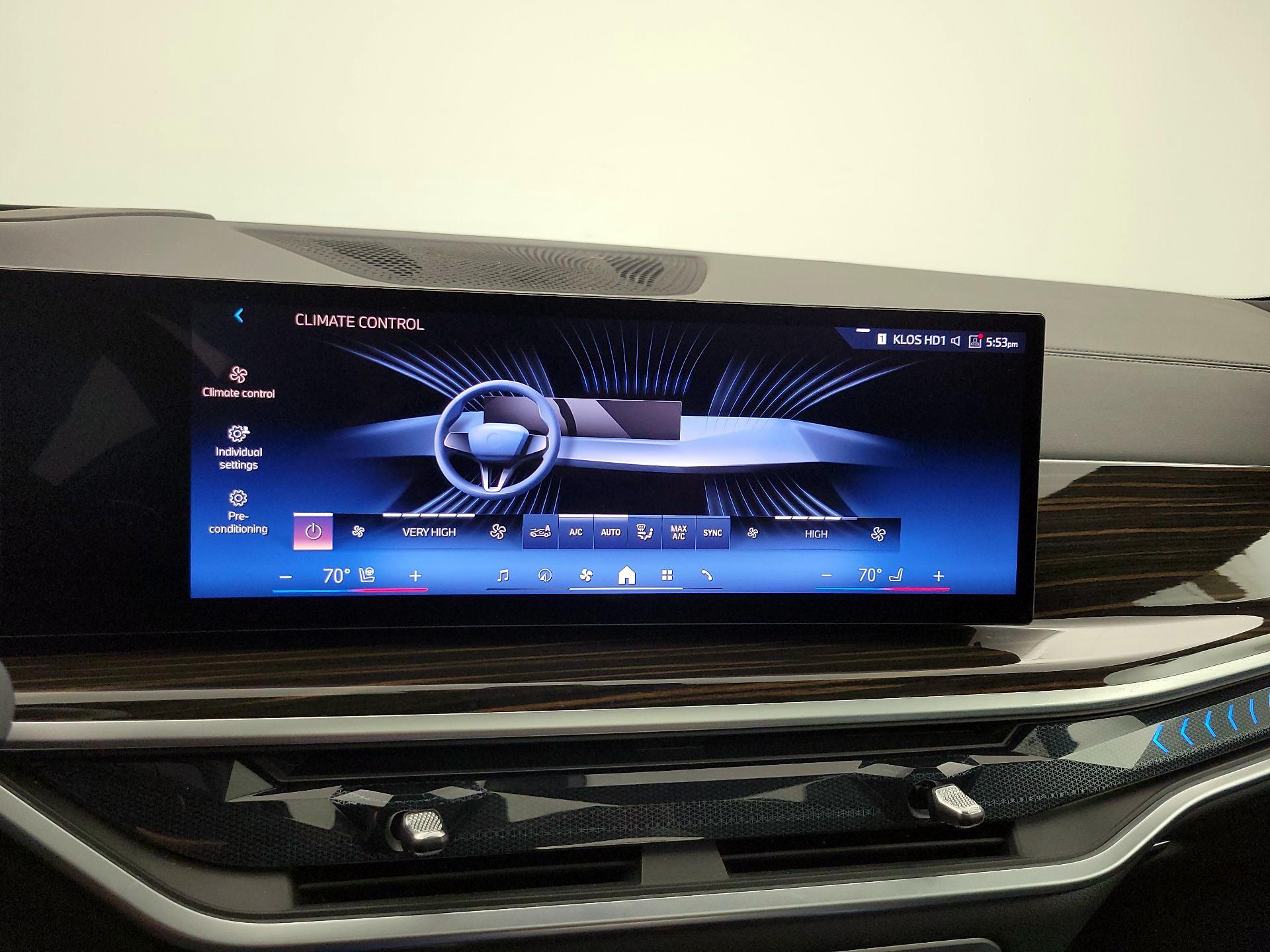 Thumbnail: 2025 BMW X5 - 17