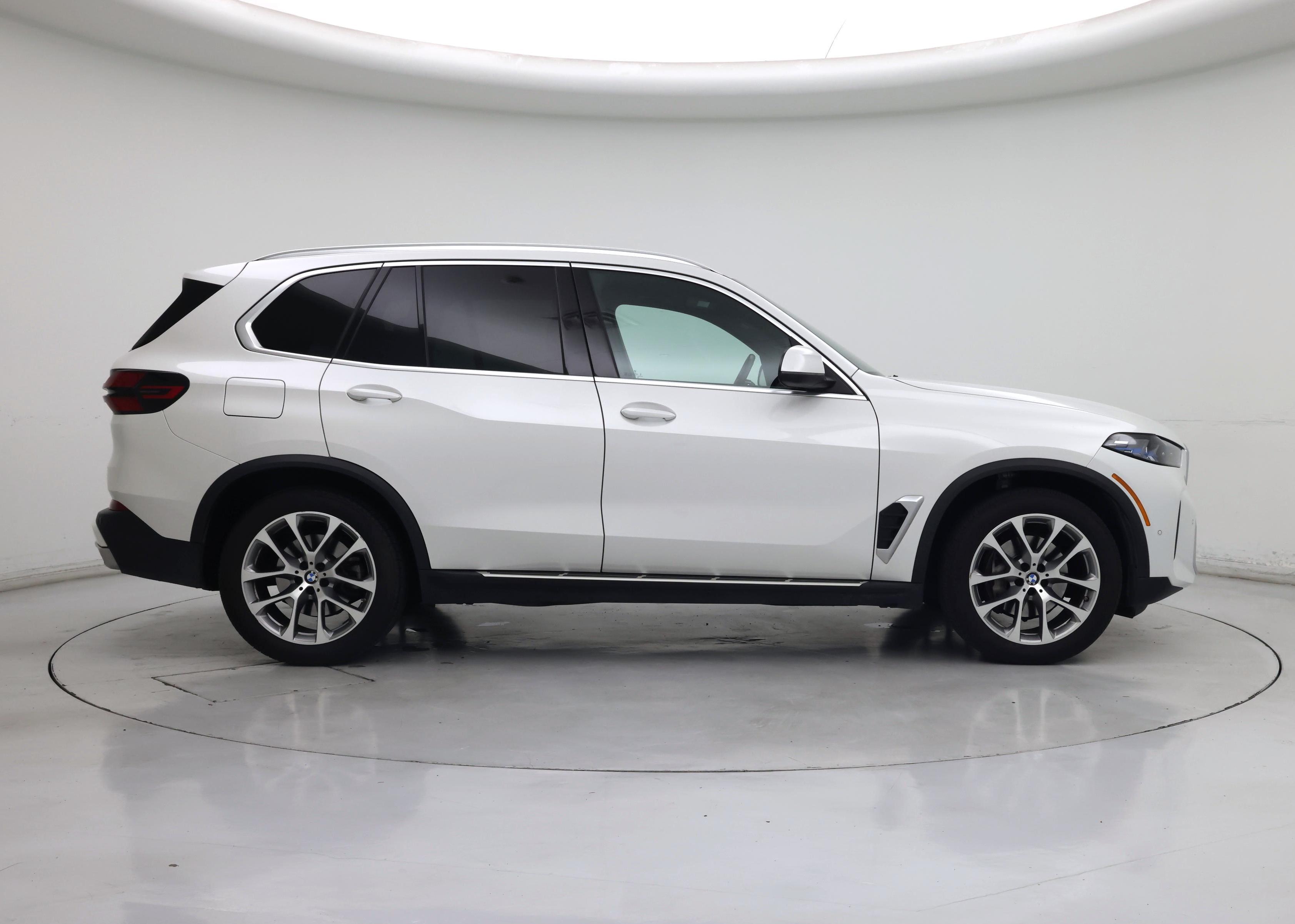 Thumbnail: 2025 BMW X5 - 7