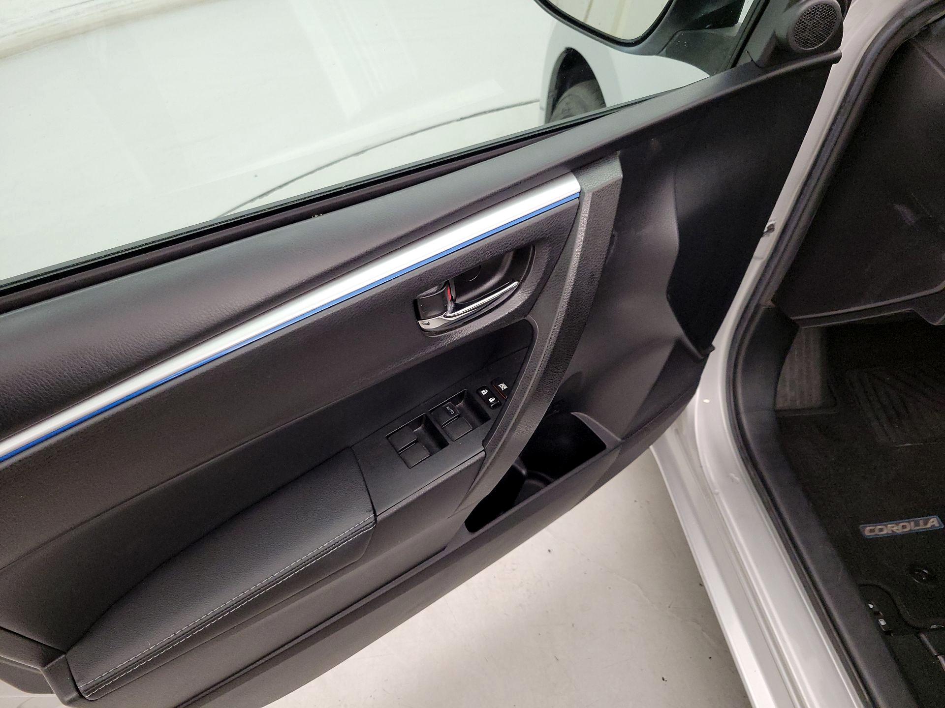 Thumbnail: 2016 Toyota Corolla - 12