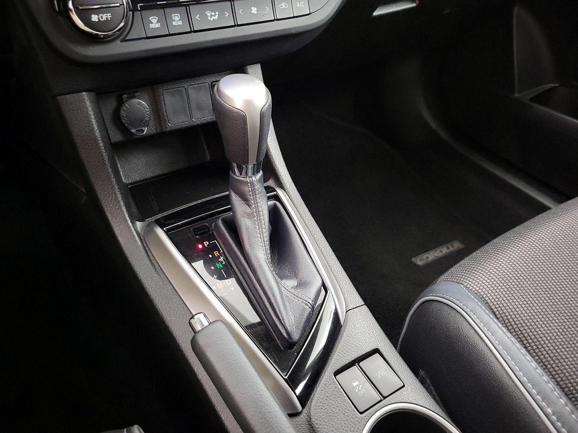 Thumbnail: 2016 Toyota Corolla - 17