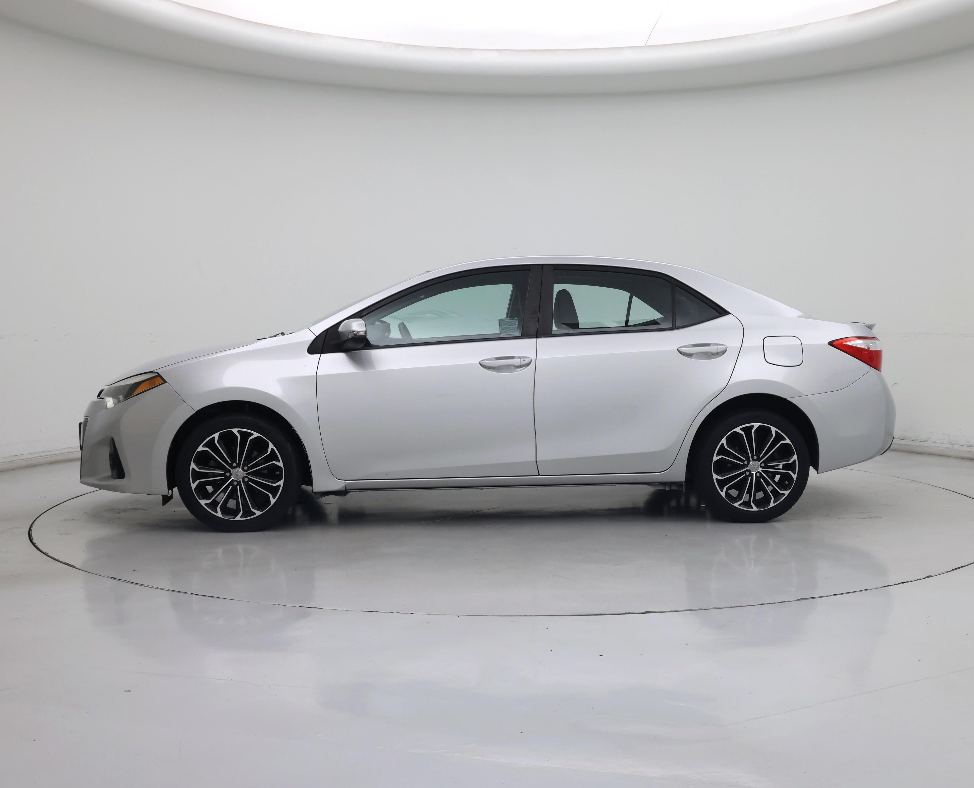 Thumbnail: 2016 Toyota Corolla - 3