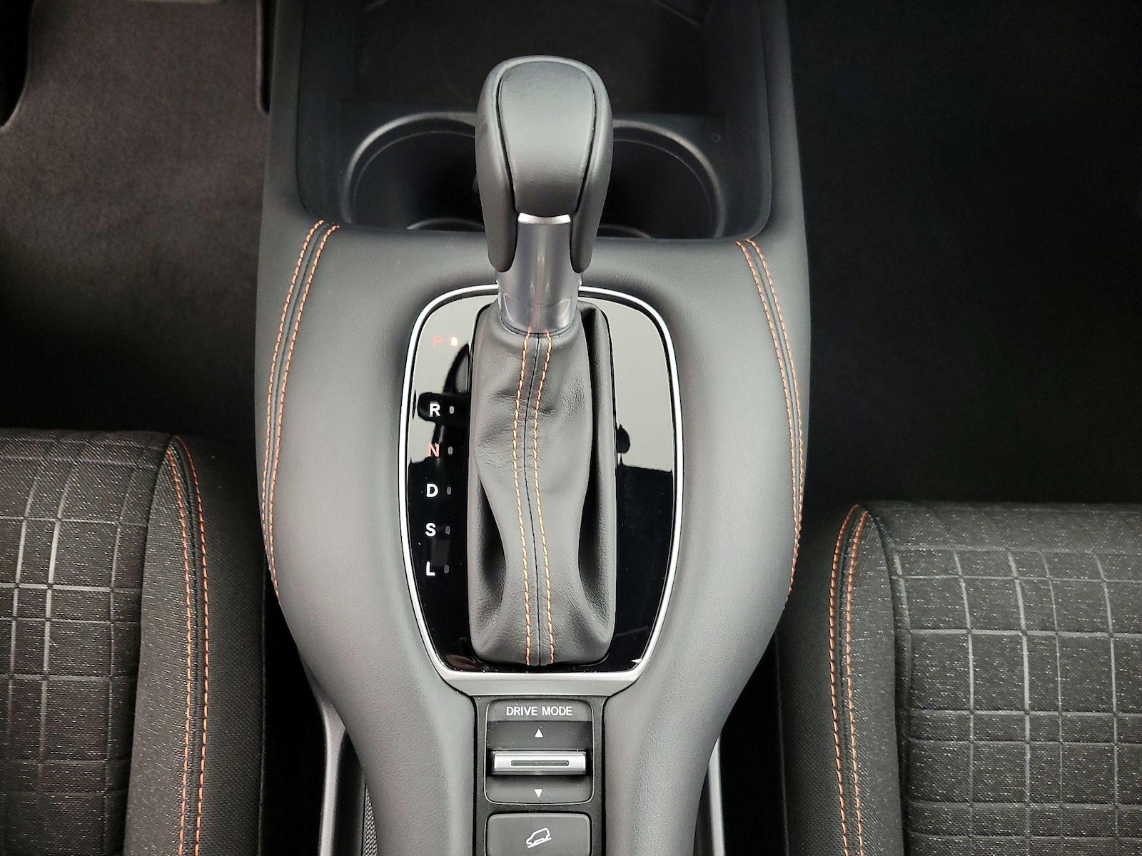 2025 Honda HR-V Sport - Photo 16