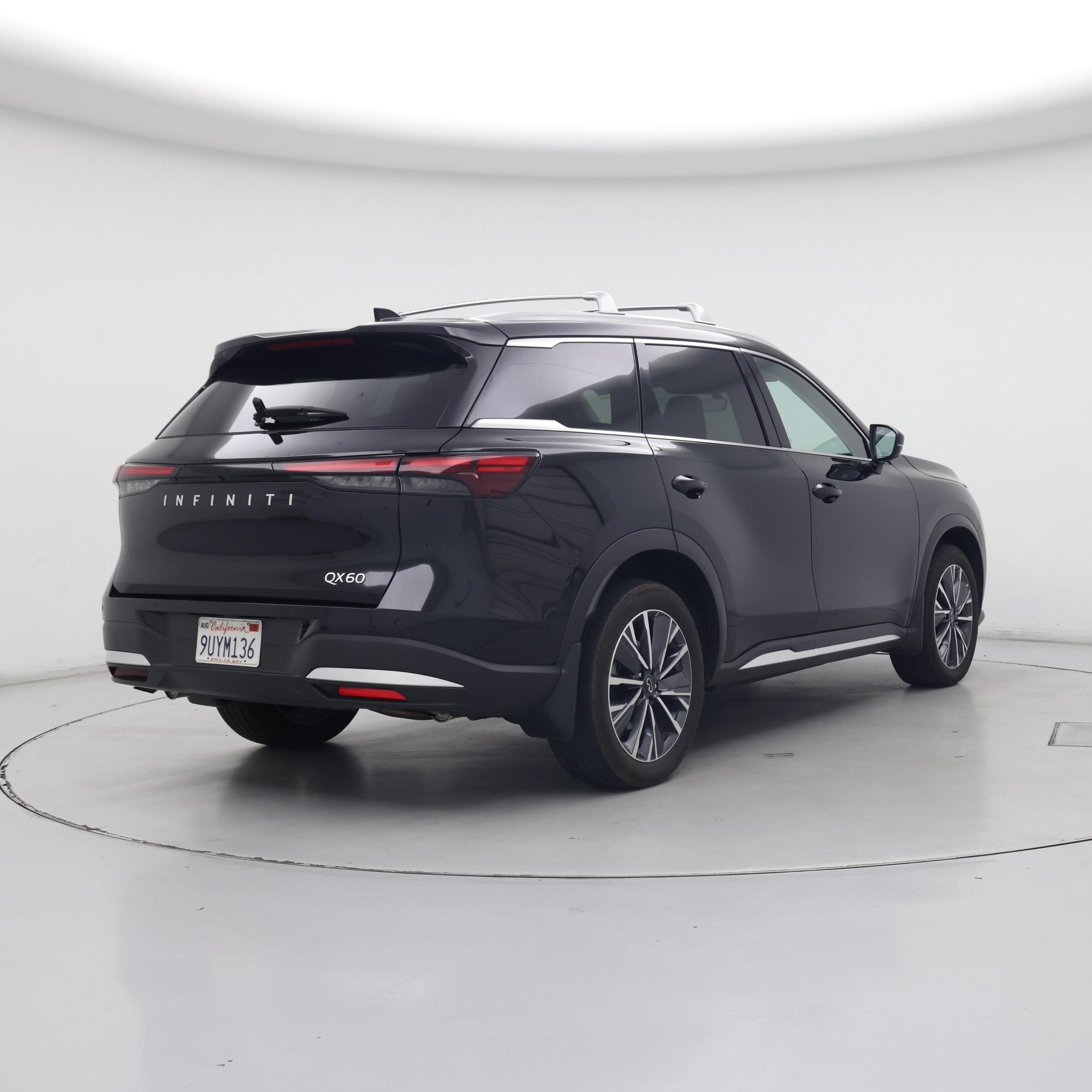 Thumbnail: 2026 INFINITI QX60 - 8