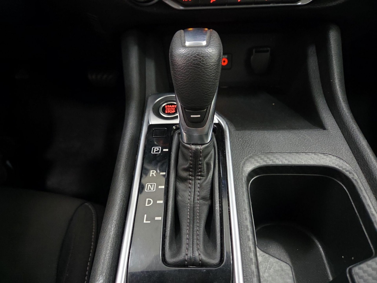 2022 Nissan Sentra SV - Photo 18