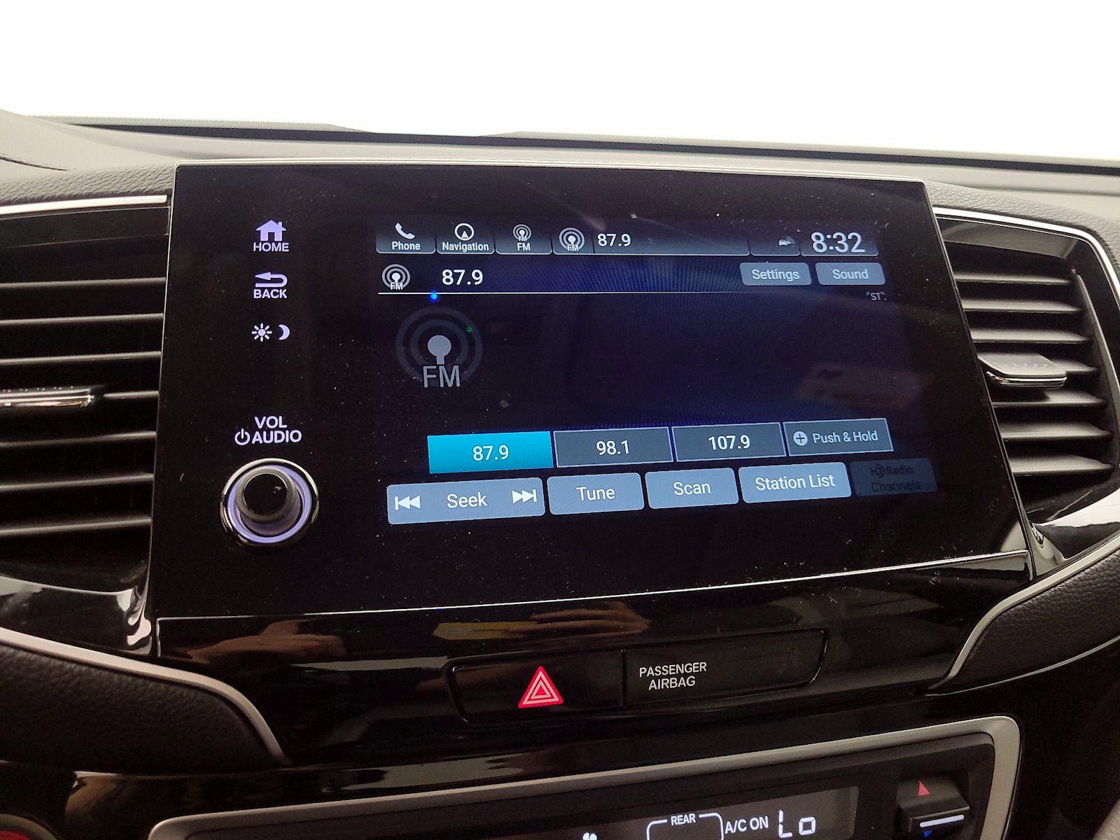 2022 Honda Pilot Touring - Photo 17