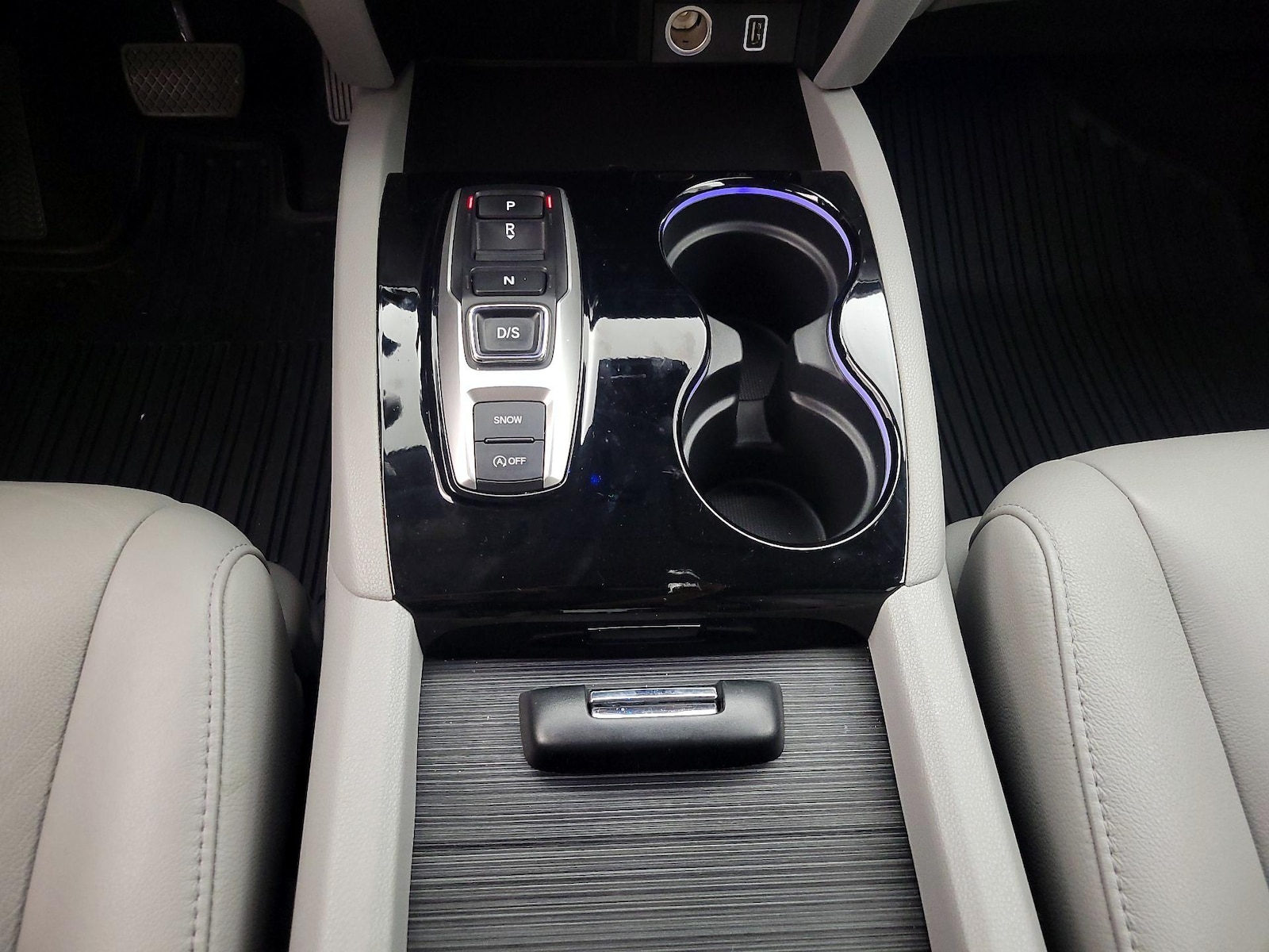 2022 Honda Pilot Touring - Photo 19