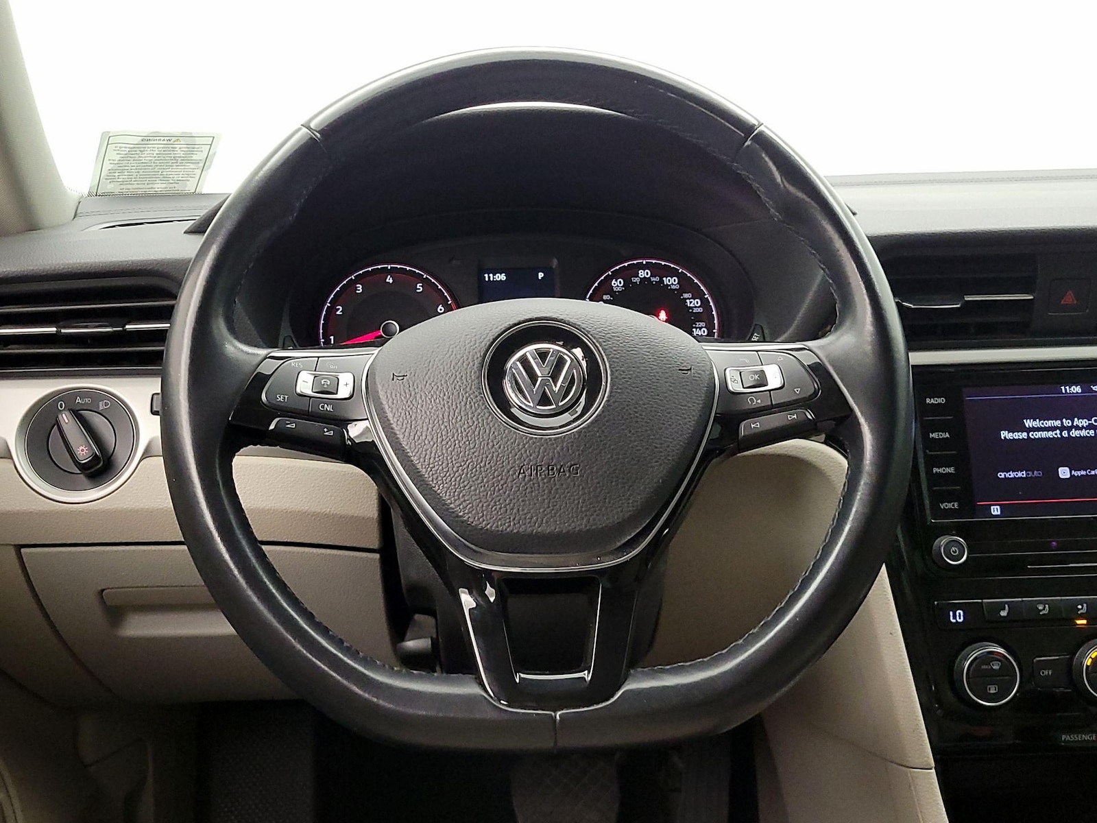 2020 Volkswagen Passat SE - Photo 11