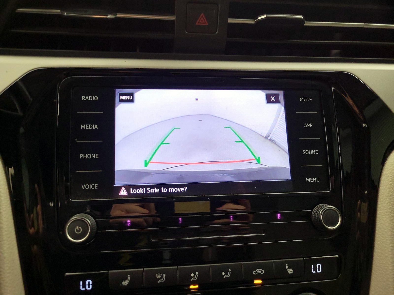 2020 Volkswagen Passat SE - Photo 15