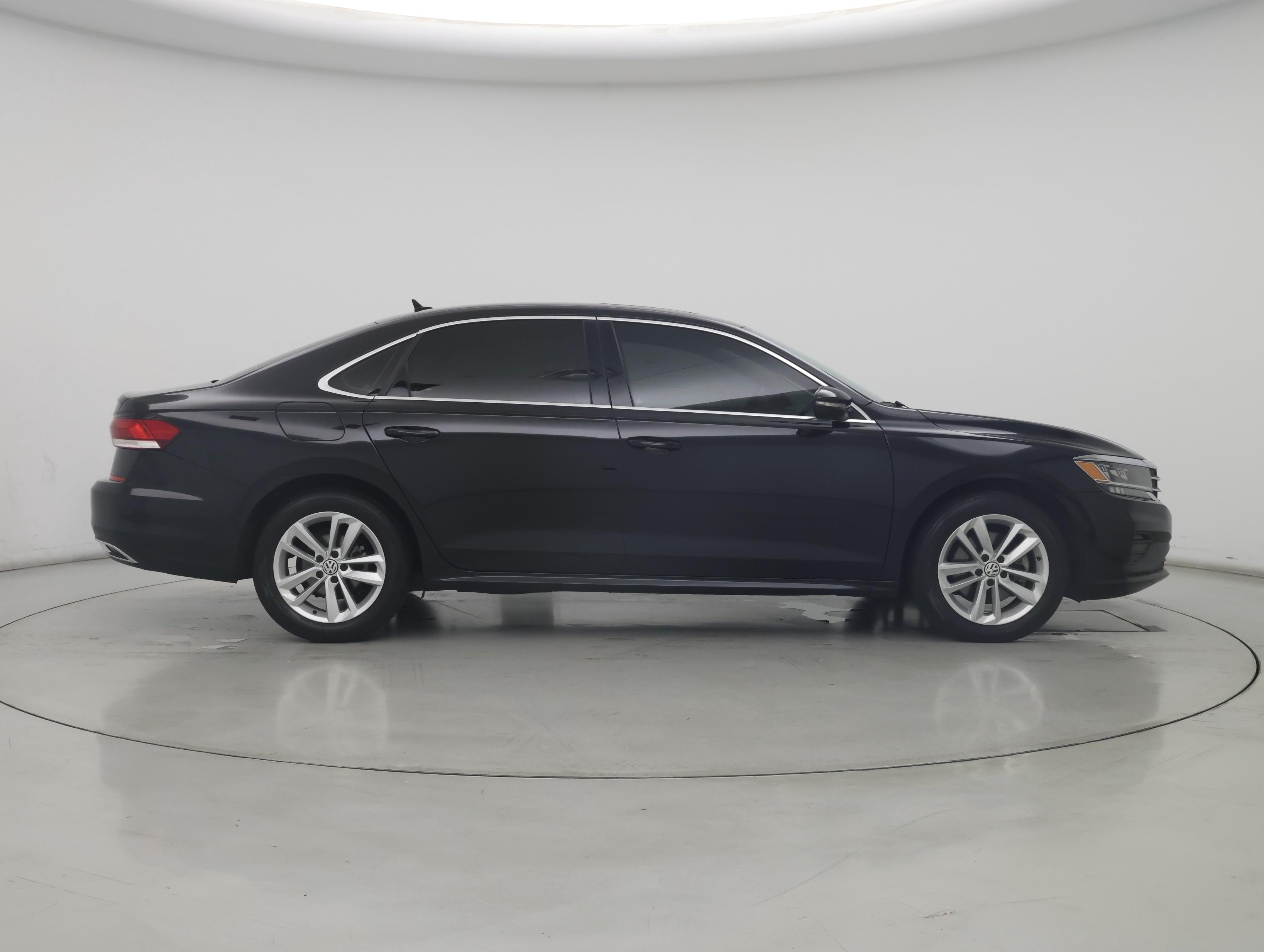 Thumbnail: 2020 Volkswagen Passat - 7