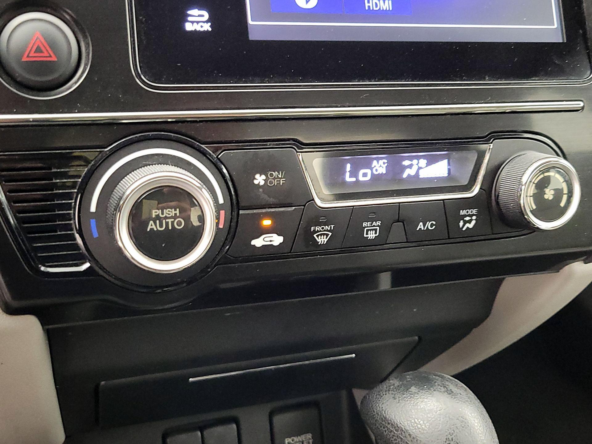 Thumbnail: 2014 Honda Civic - 16