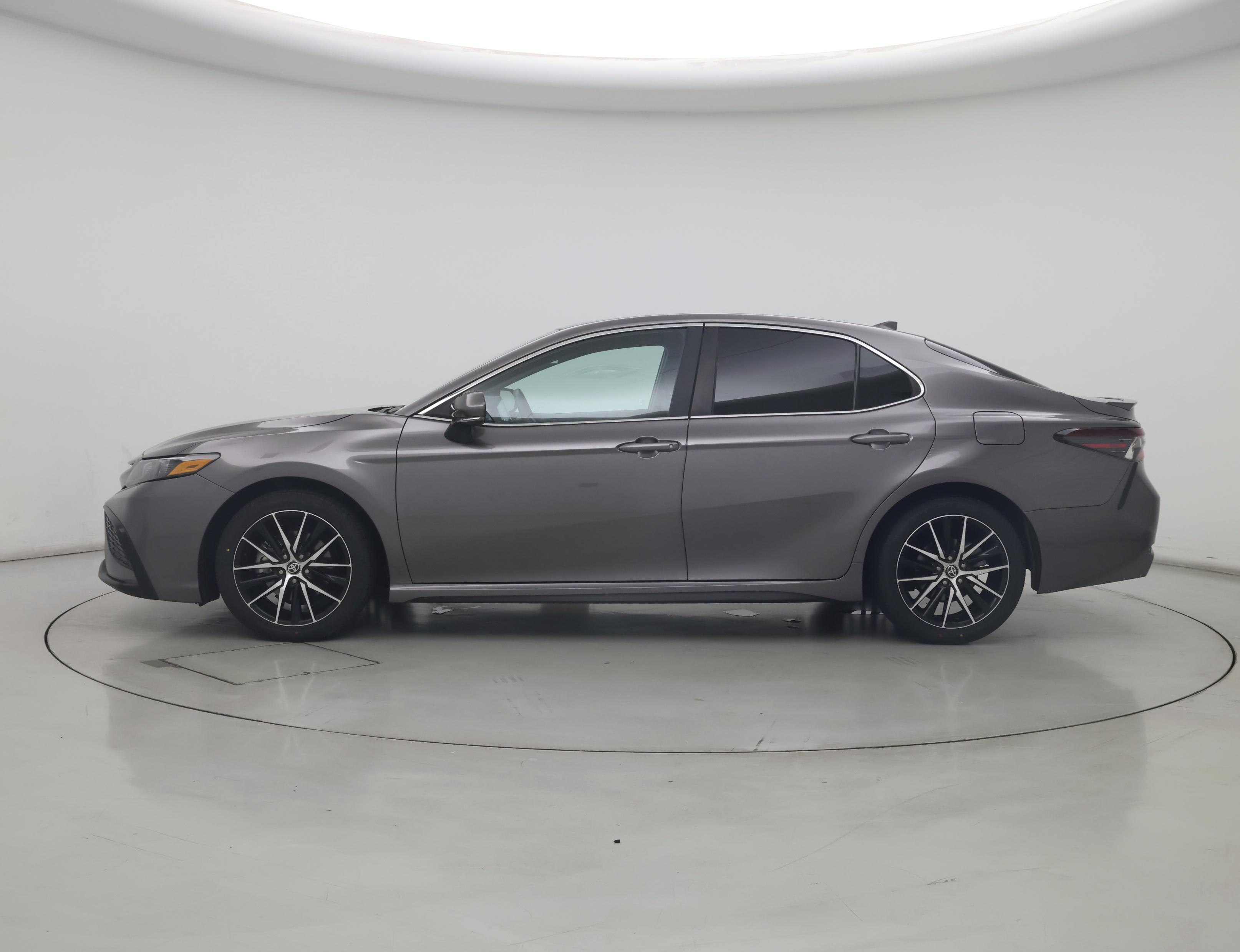 Thumbnail: 2024 Toyota Camry - 3
