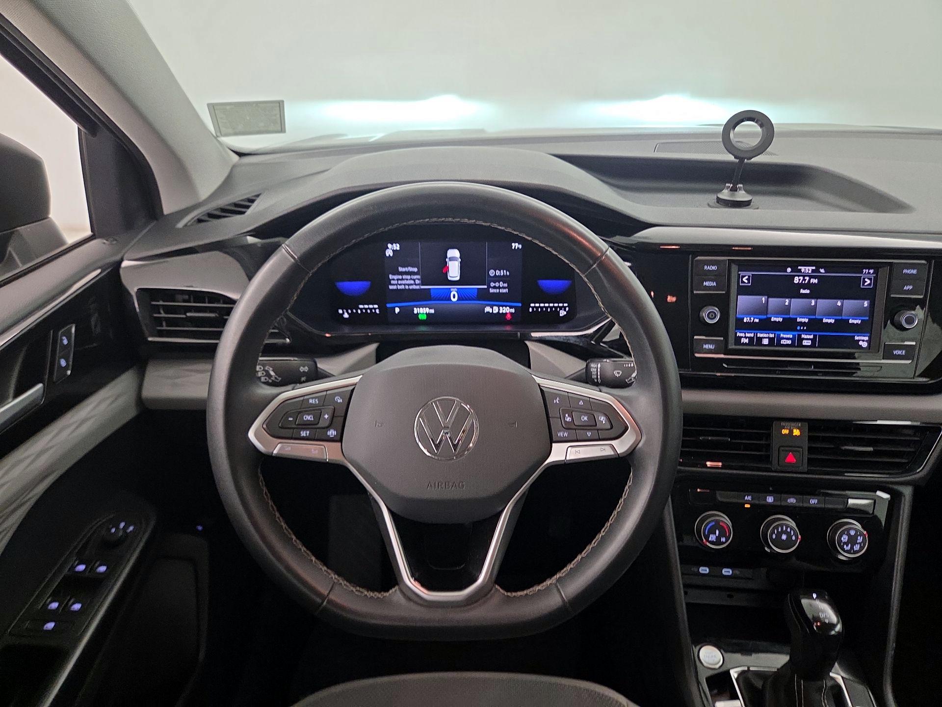 Thumbnail: 2023 Volkswagen Taos - 10