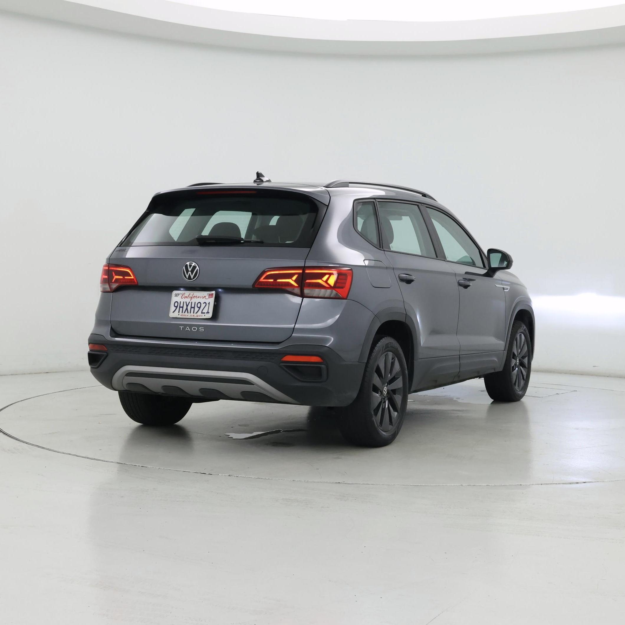 Thumbnail: 2023 Volkswagen Taos - 8