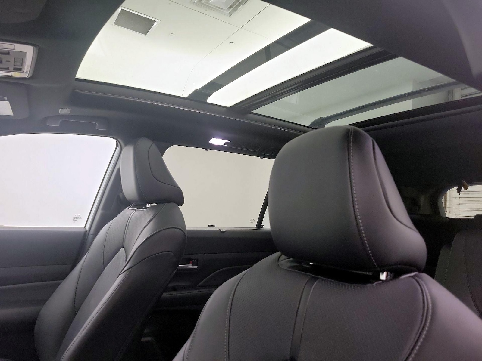 2026 Toyota Grand Highlander Nightshade - Photo 20