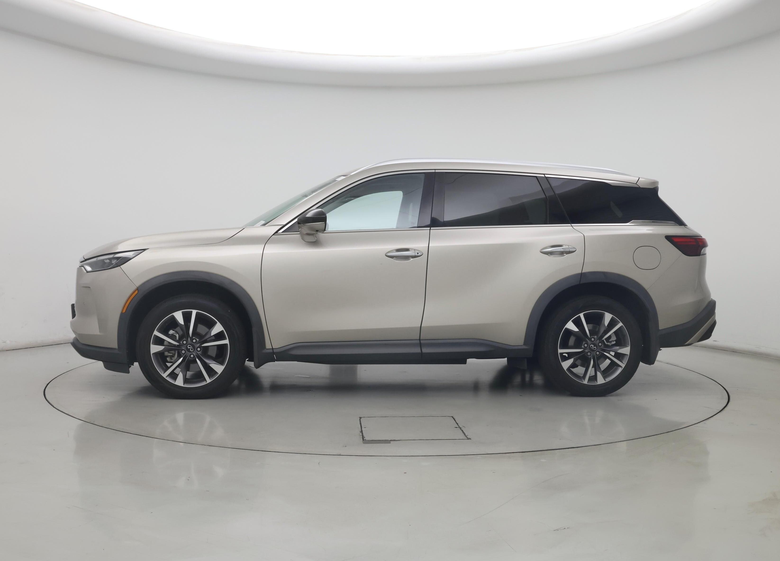 Thumbnail: 2023 INFINITI QX60 - 3