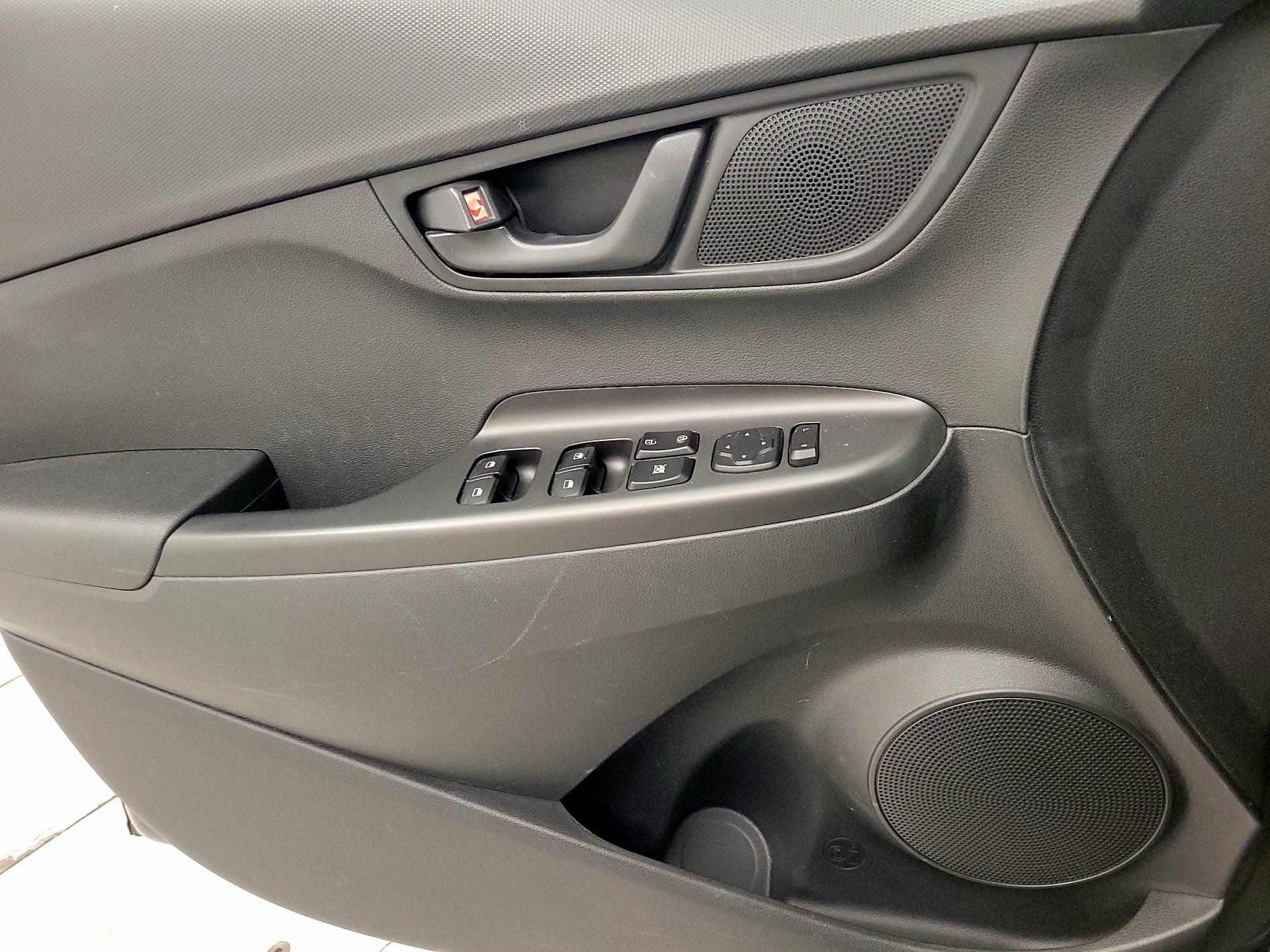 Thumbnail: 2019 Hyundai Kona - 10