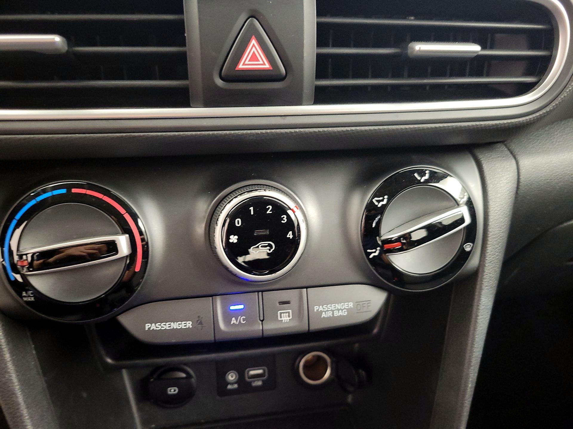 Thumbnail: 2019 Hyundai Kona - 14