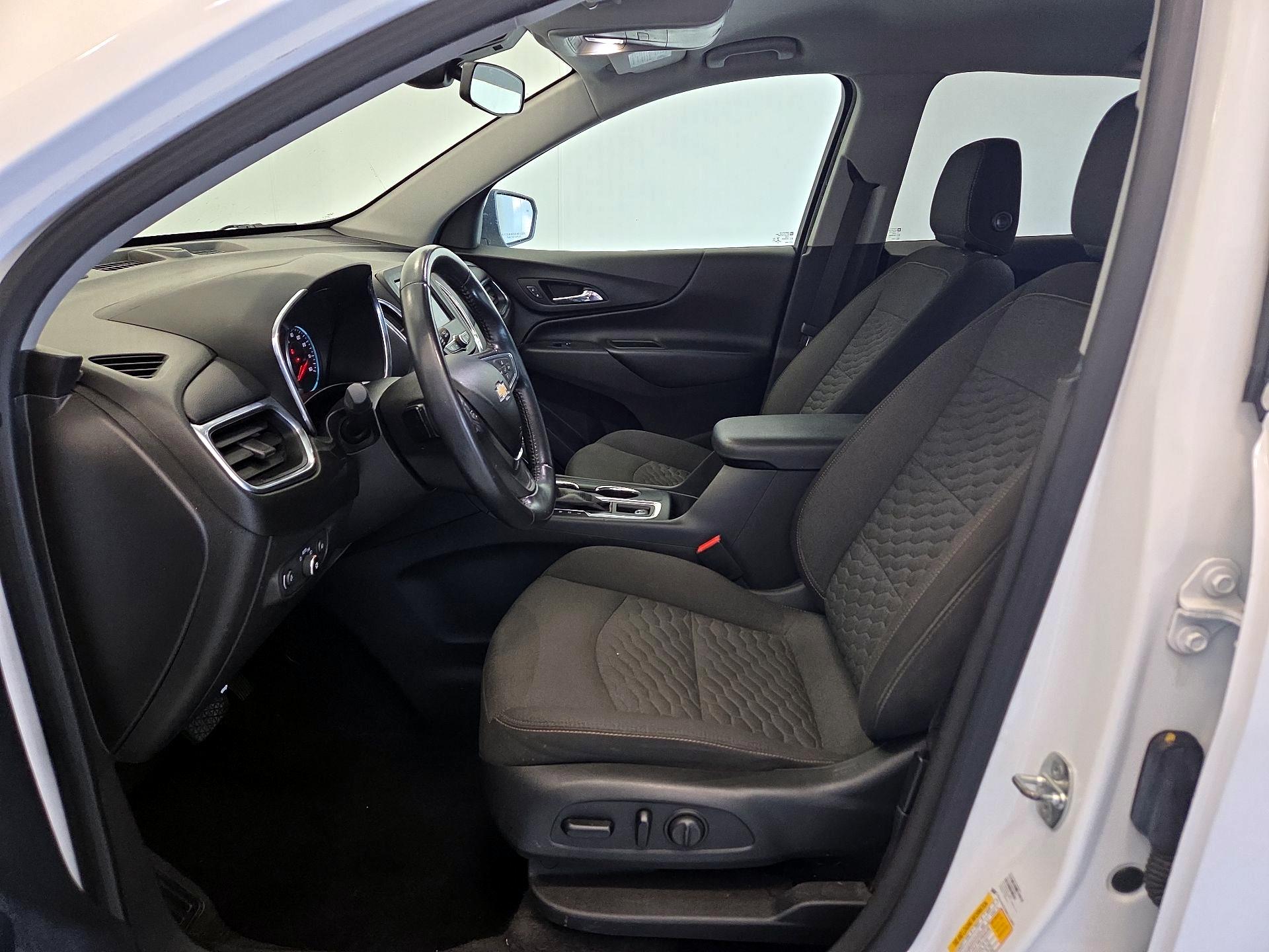 Thumbnail: 2021 Chevrolet Equinox - 11