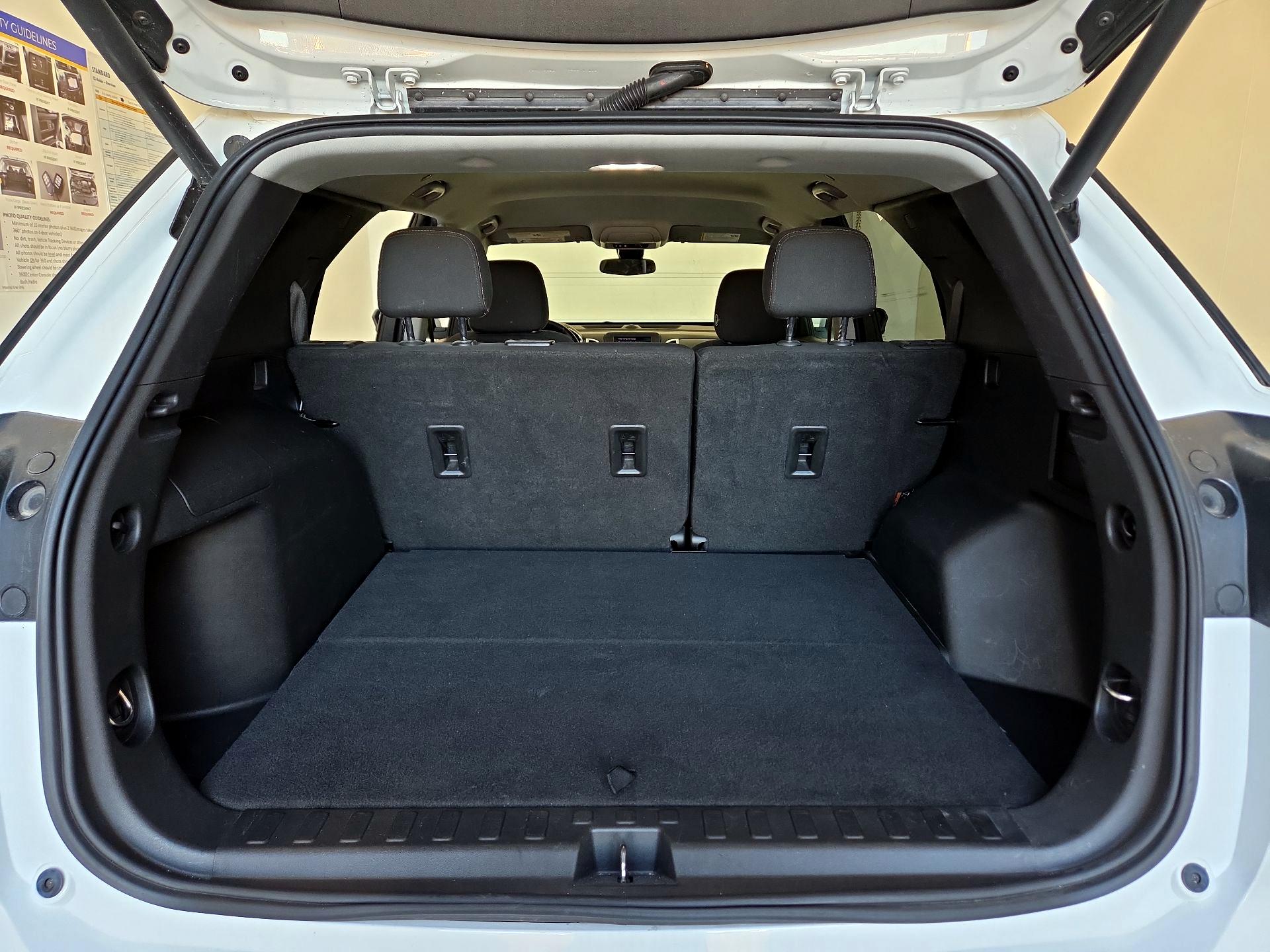 Thumbnail: 2021 Chevrolet Equinox - 20
