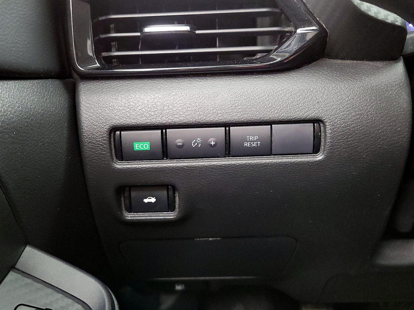 2023 Nissan Sentra SV - Photo 14