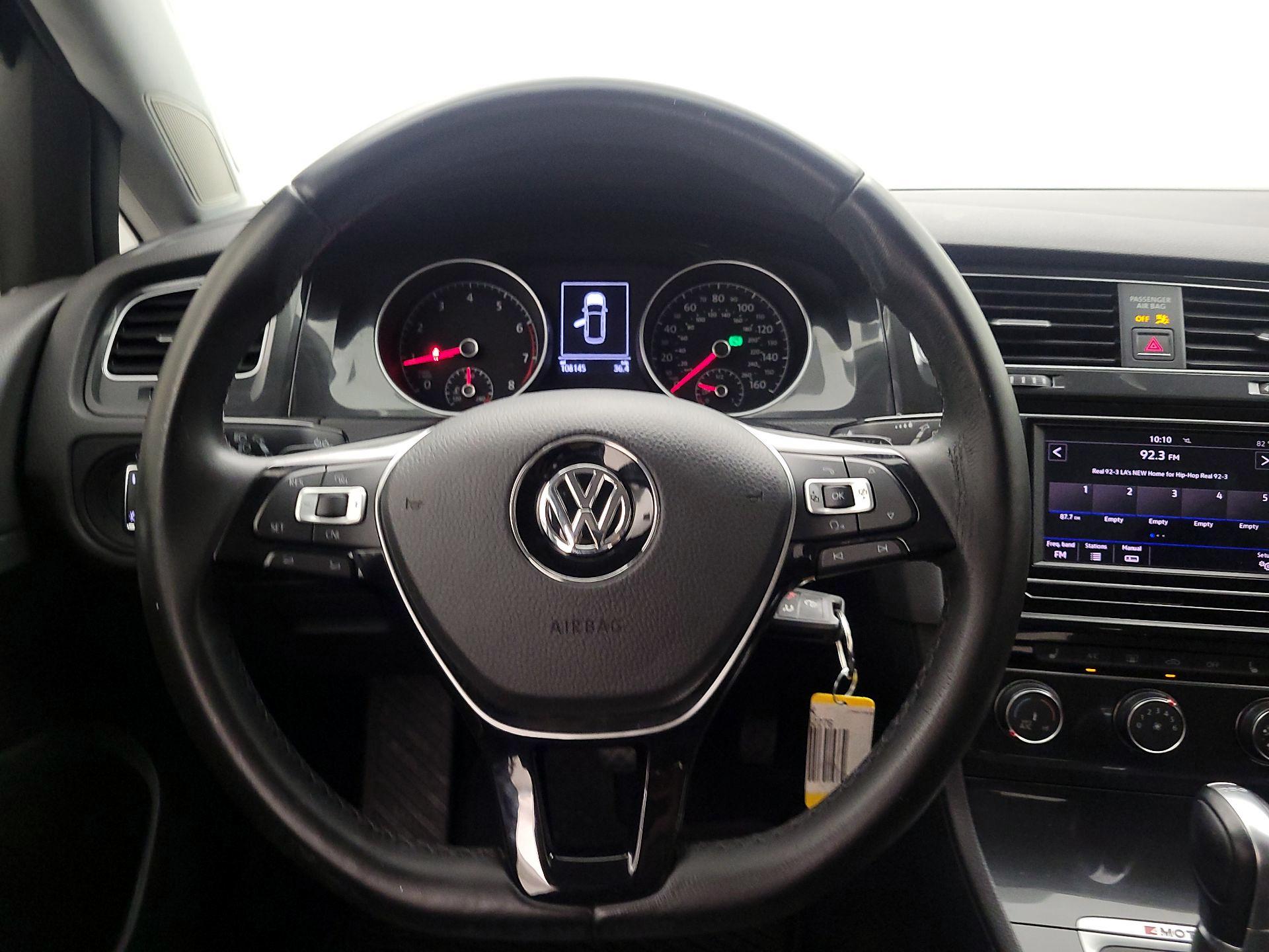 Thumbnail: 2018 Volkswagen Golf - 10