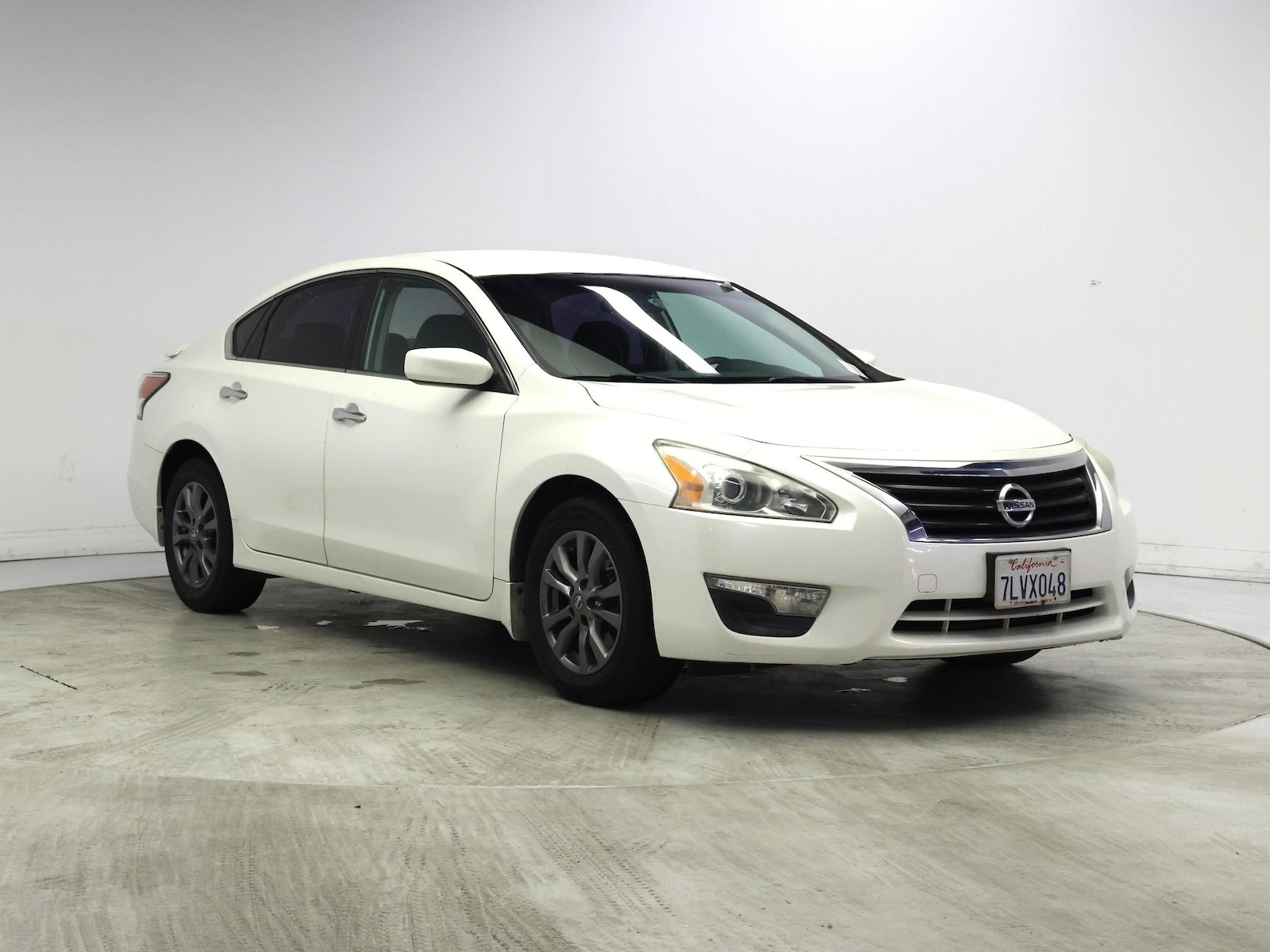 2015 Nissan Altima S - Photo 2