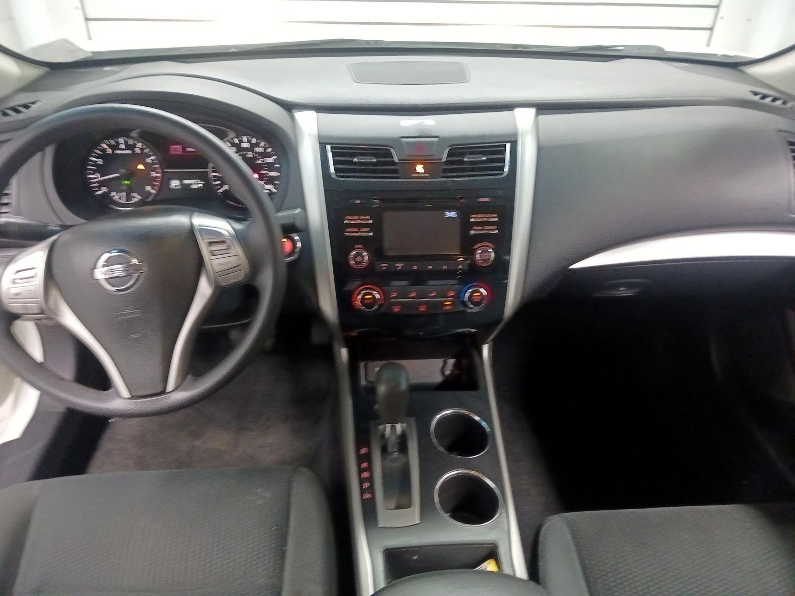 2015 Nissan Altima S - Photo 10