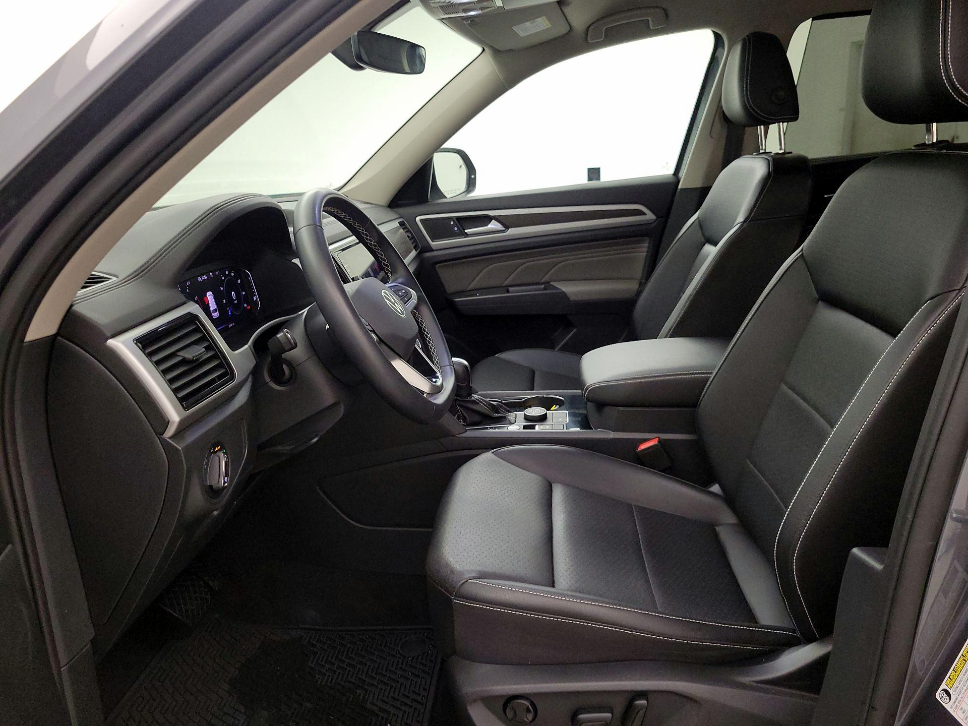Thumbnail: 2023 Volkswagen Atlas - 11